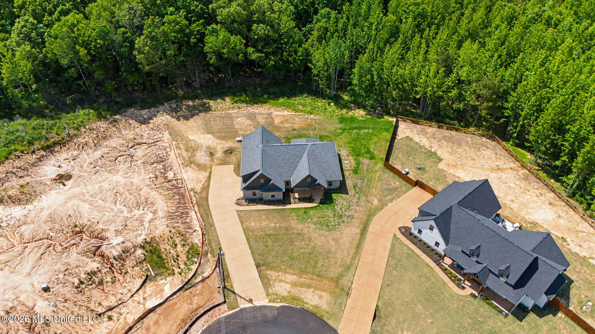 9072 Treadway Creek Property Photo 30