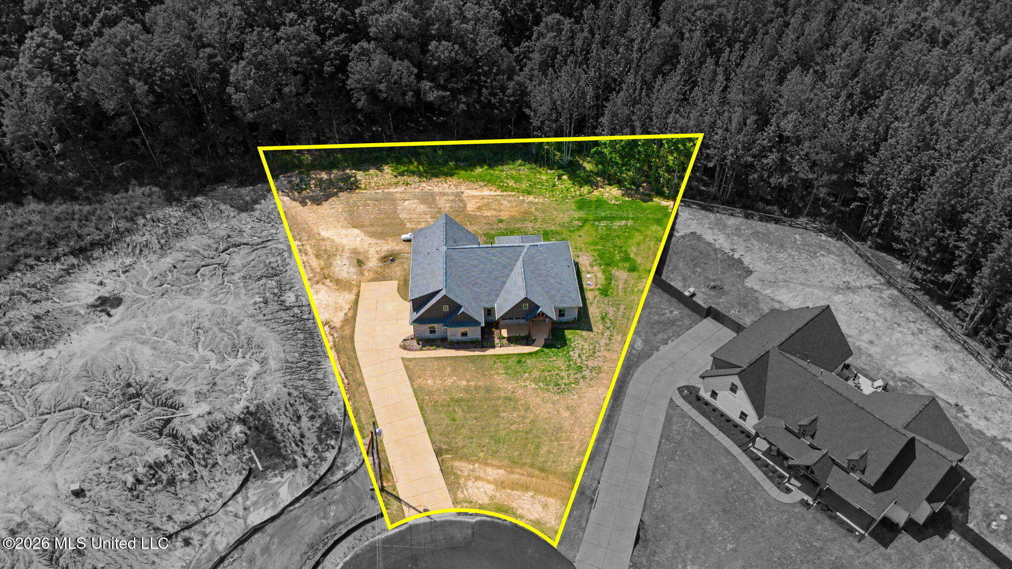 9072 Treadway Creek Property Photo 31
