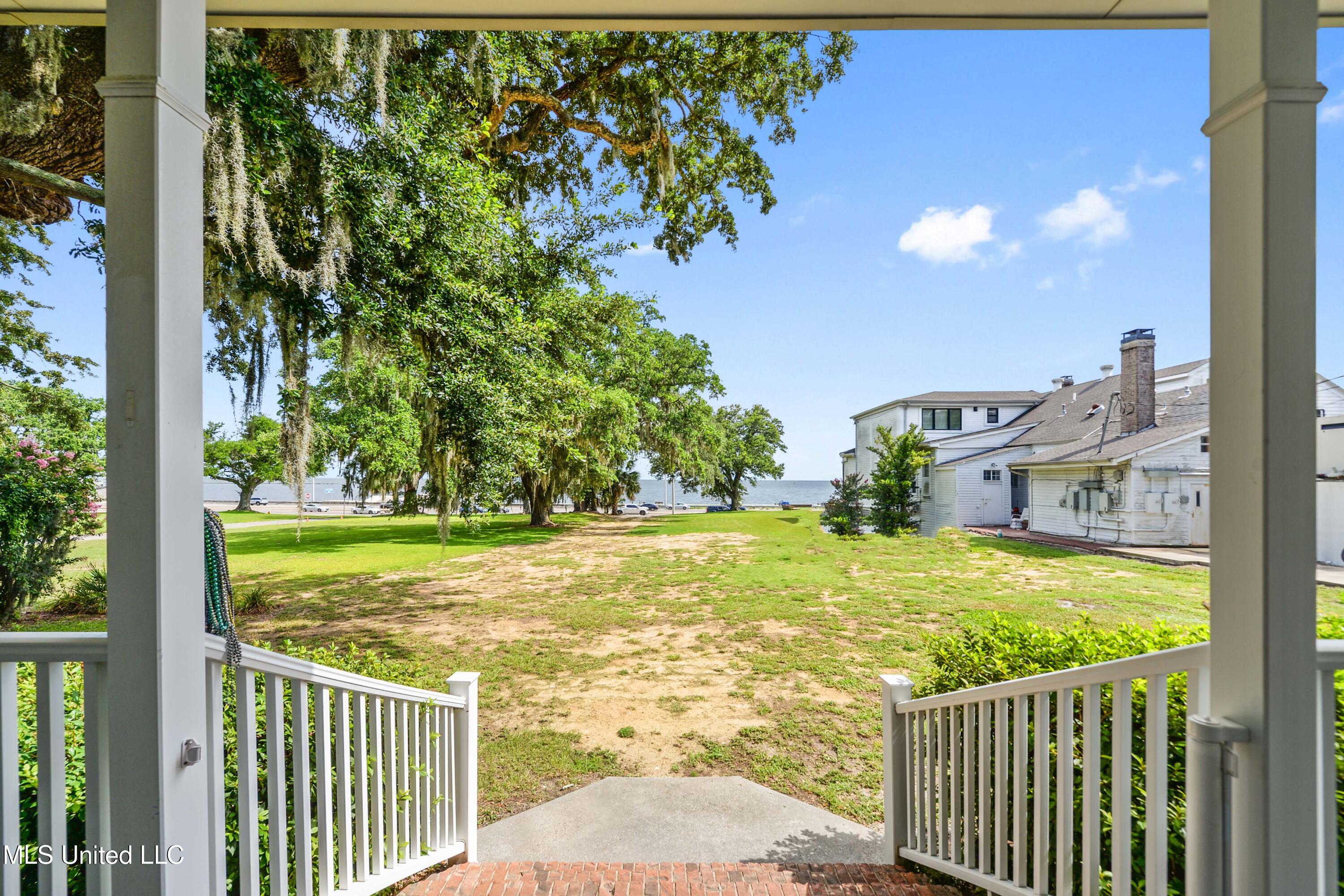 1006 Beach Boulevard Property Photo 5