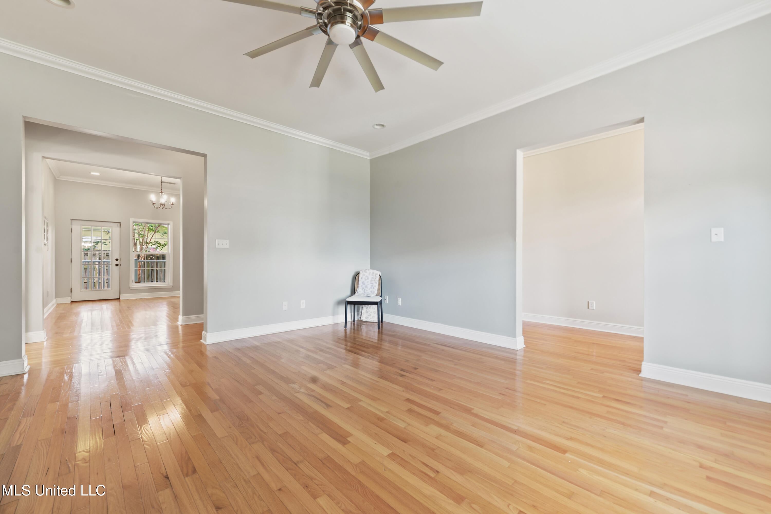1006 Beach Boulevard Property Photo 8