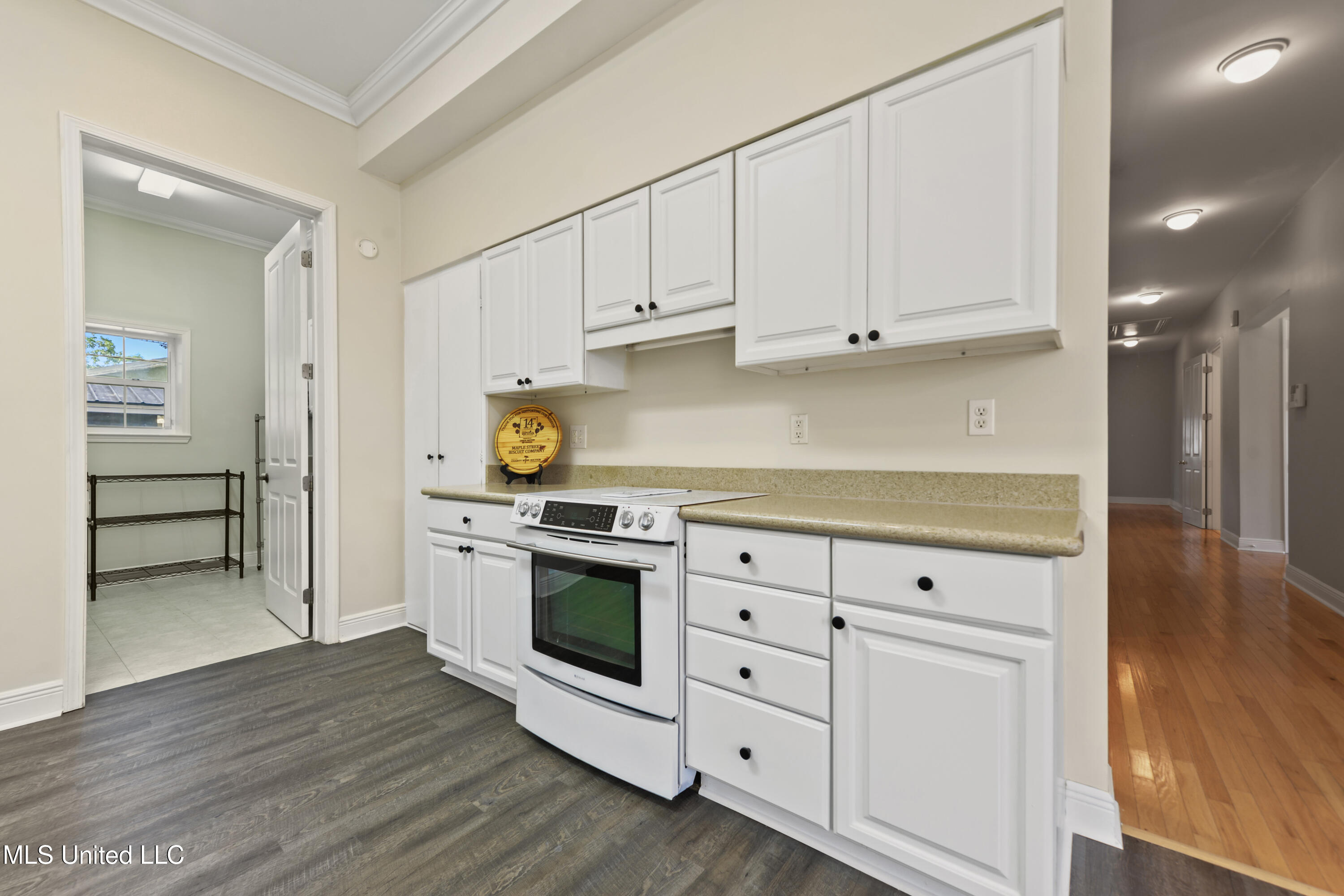 1006 Beach Boulevard Property Photo 12