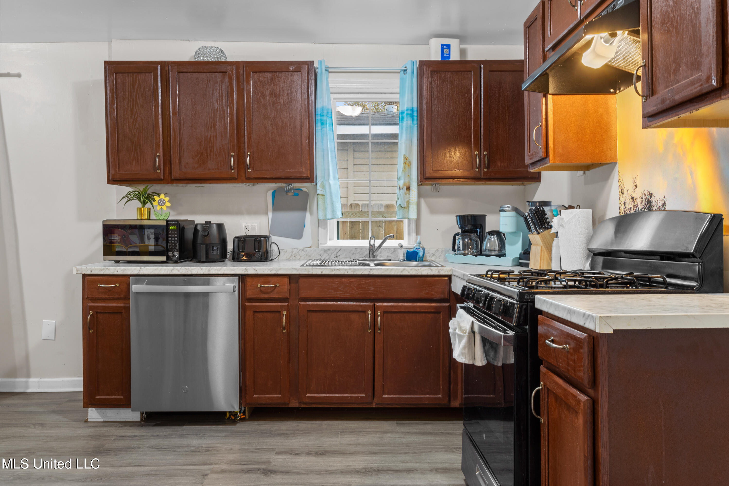 1108 Woodward Avenue Property Photo 13