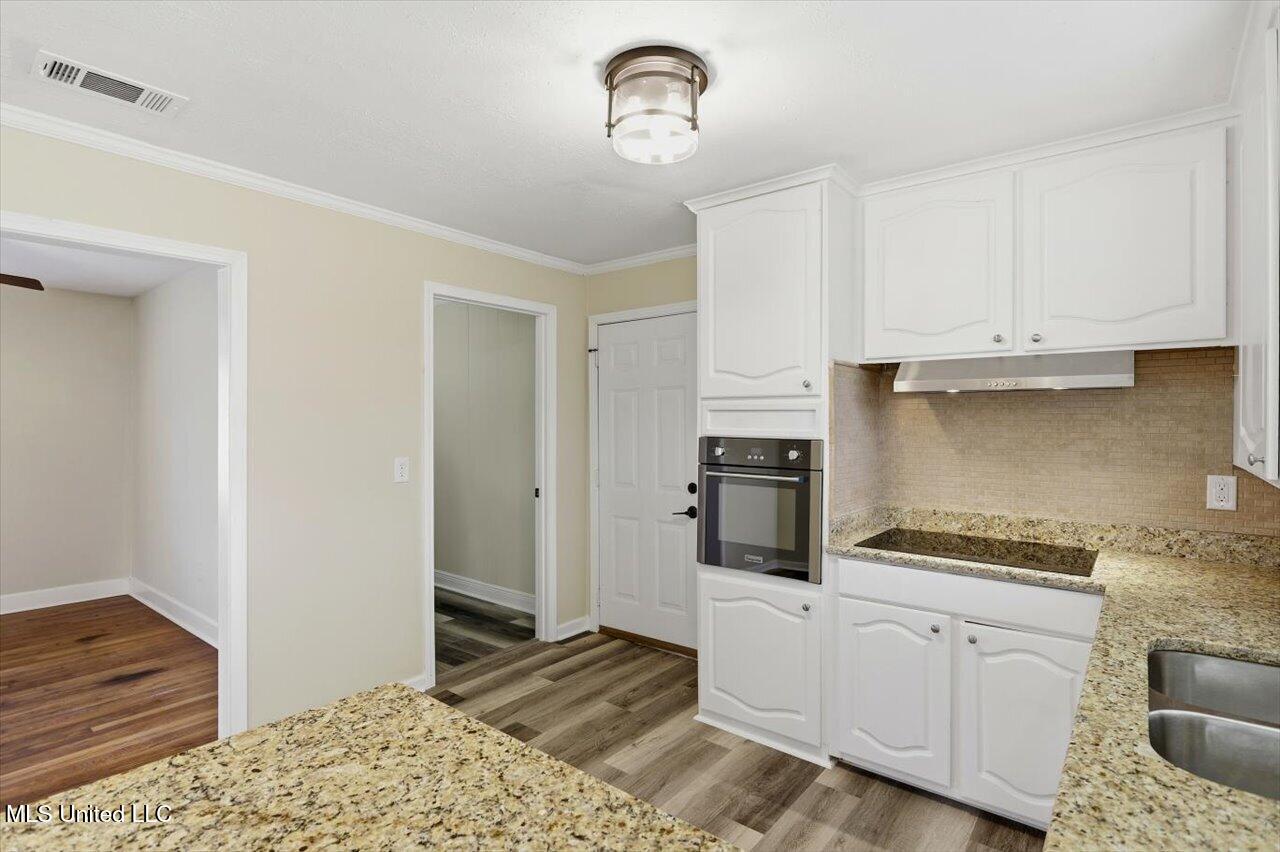 244 Jeffries Drive Property Photo 6