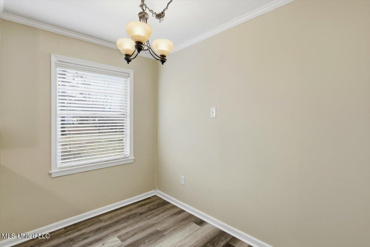244 Jeffries Drive Property Photo 8