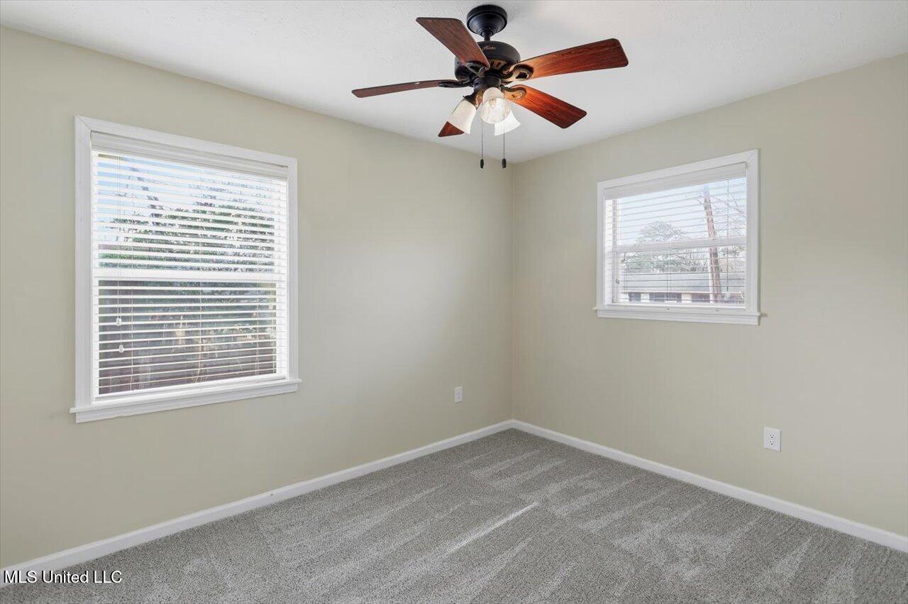 244 Jeffries Drive Property Photo 10
