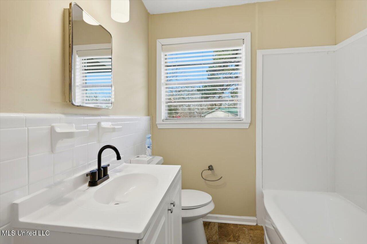 244 Jeffries Drive Property Photo 12