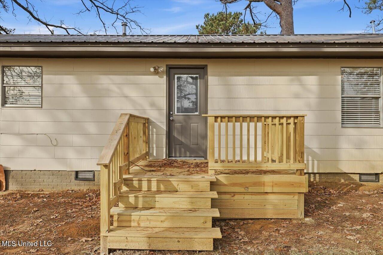 244 Jeffries Drive Property Photo 17