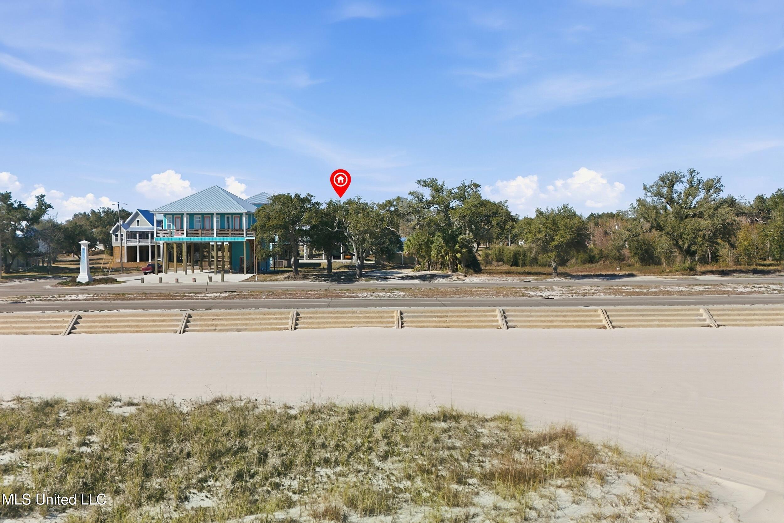 610 E Beach Boulevard Property Photo 3