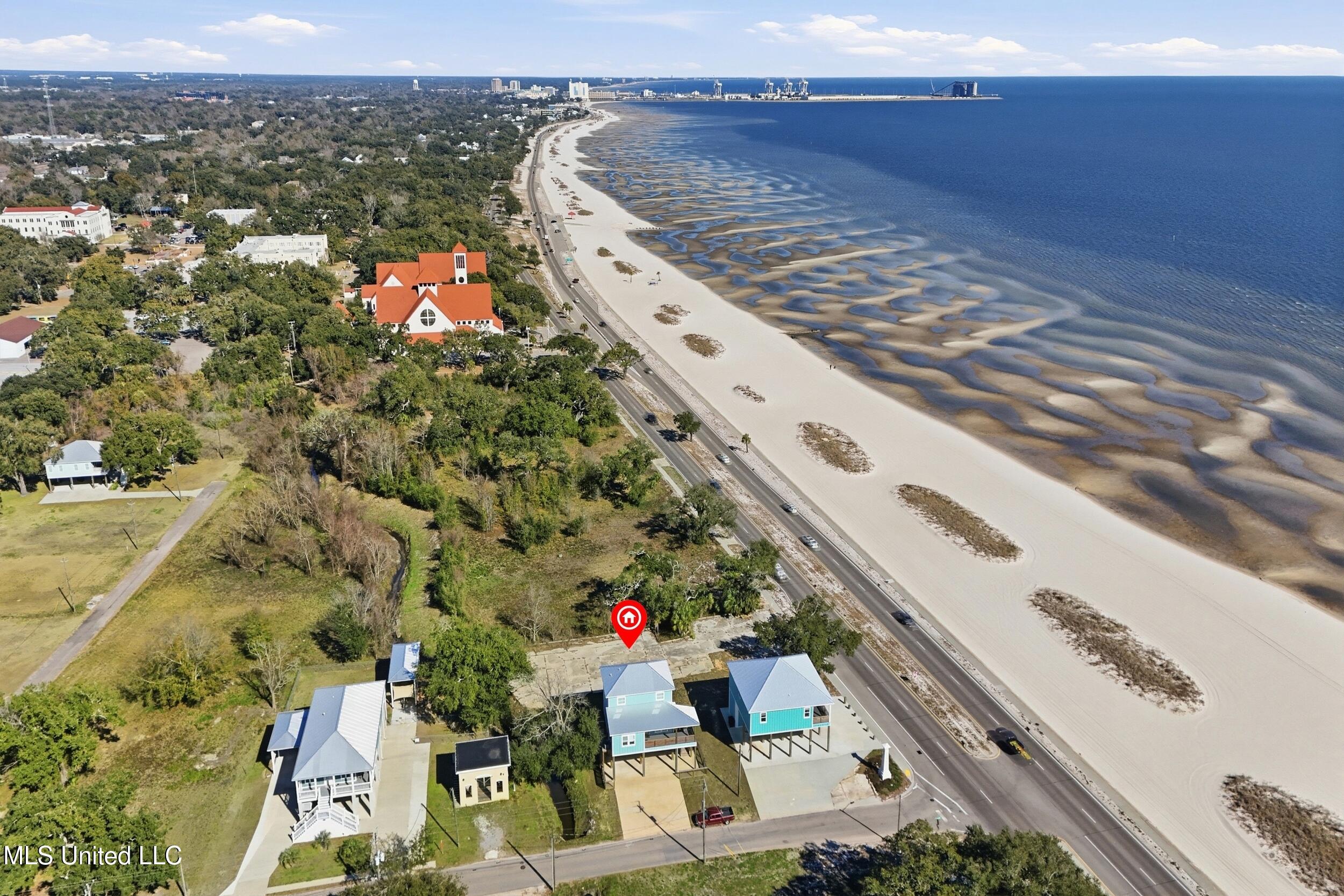 610 E Beach Boulevard Property Photo 9