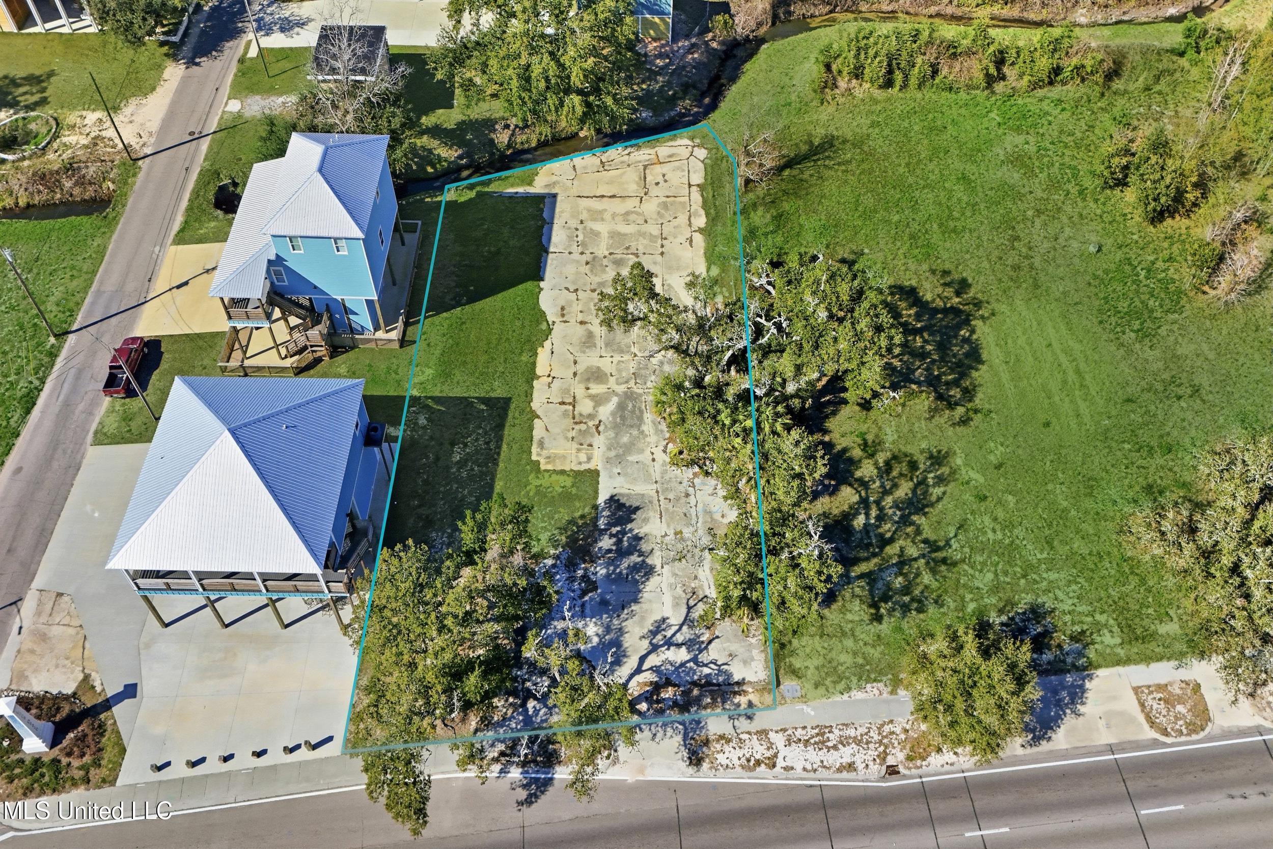 610 E Beach Boulevard Property Photo 10