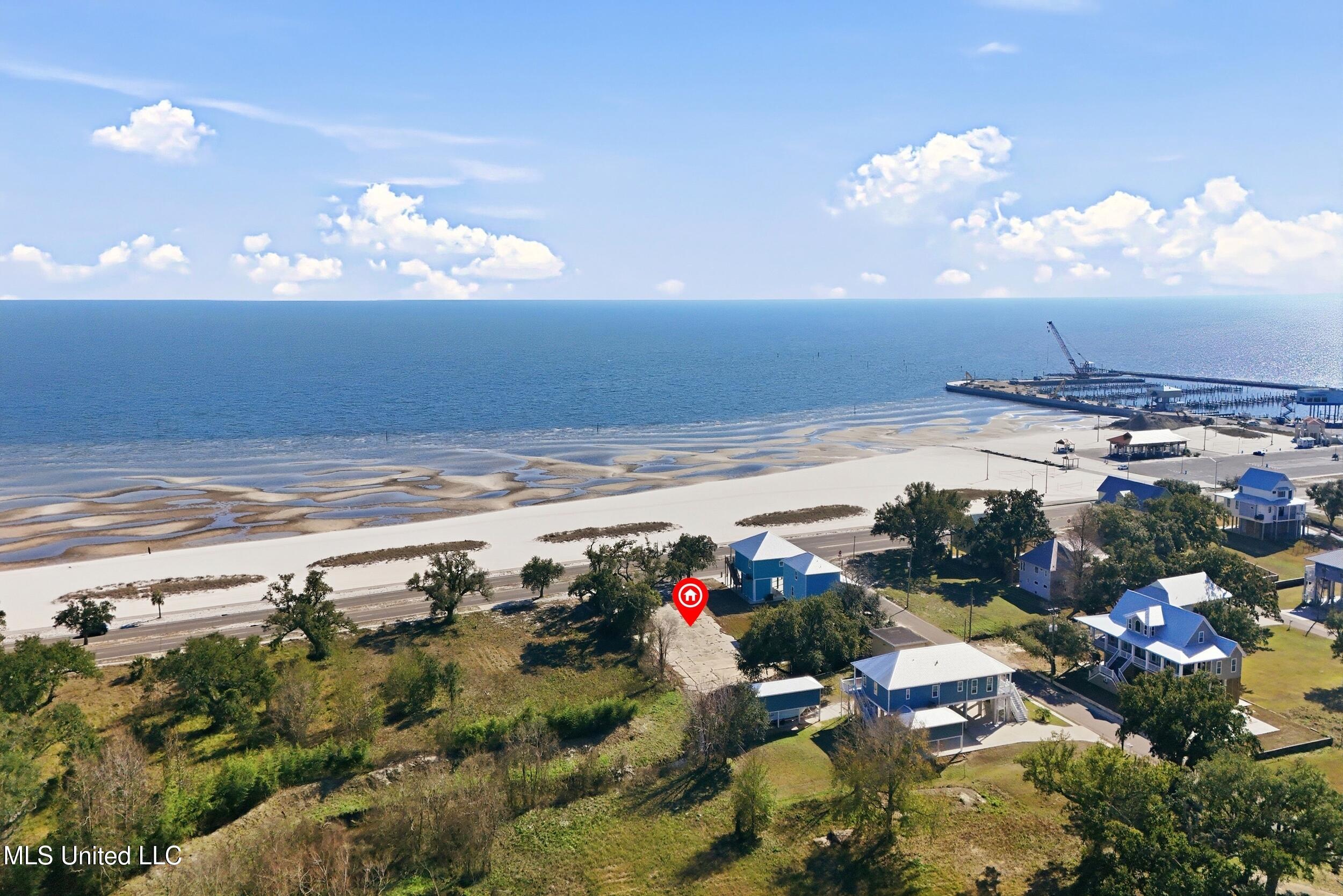 610 E Beach Boulevard Property Photo 11
