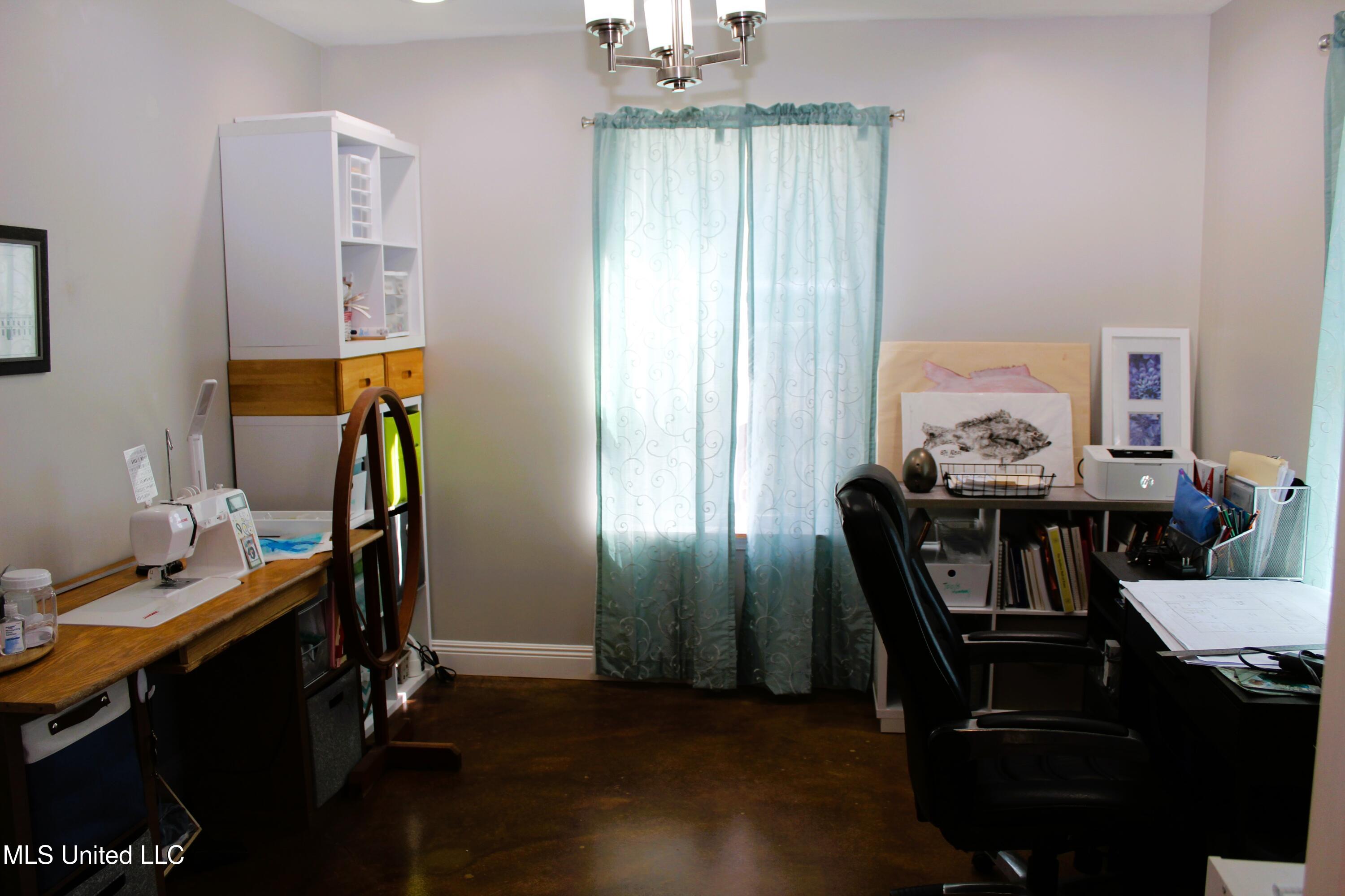 24023 Robert E Lee Road Property Photo 10