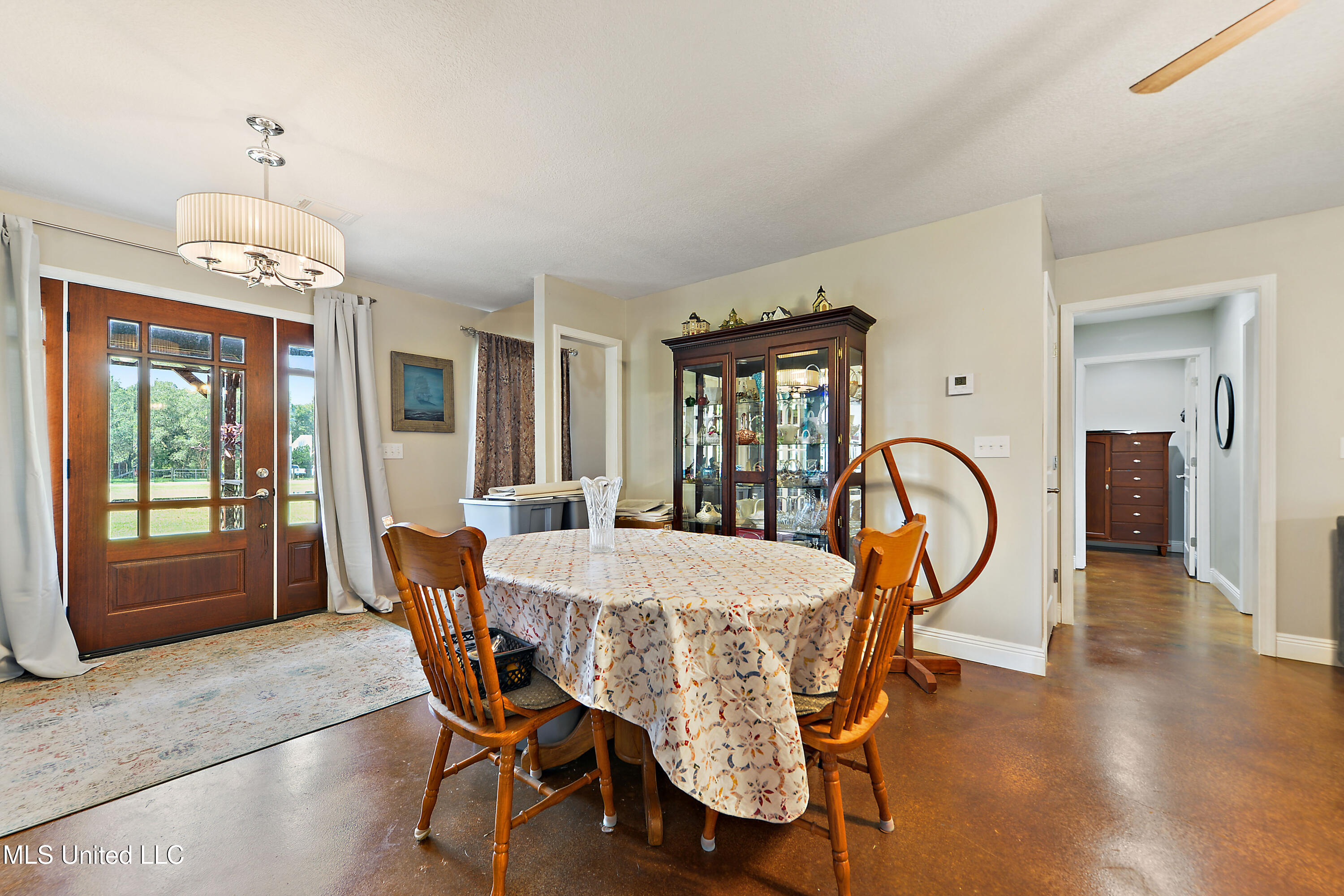 24023 Robert E Lee Road Property Photo 12