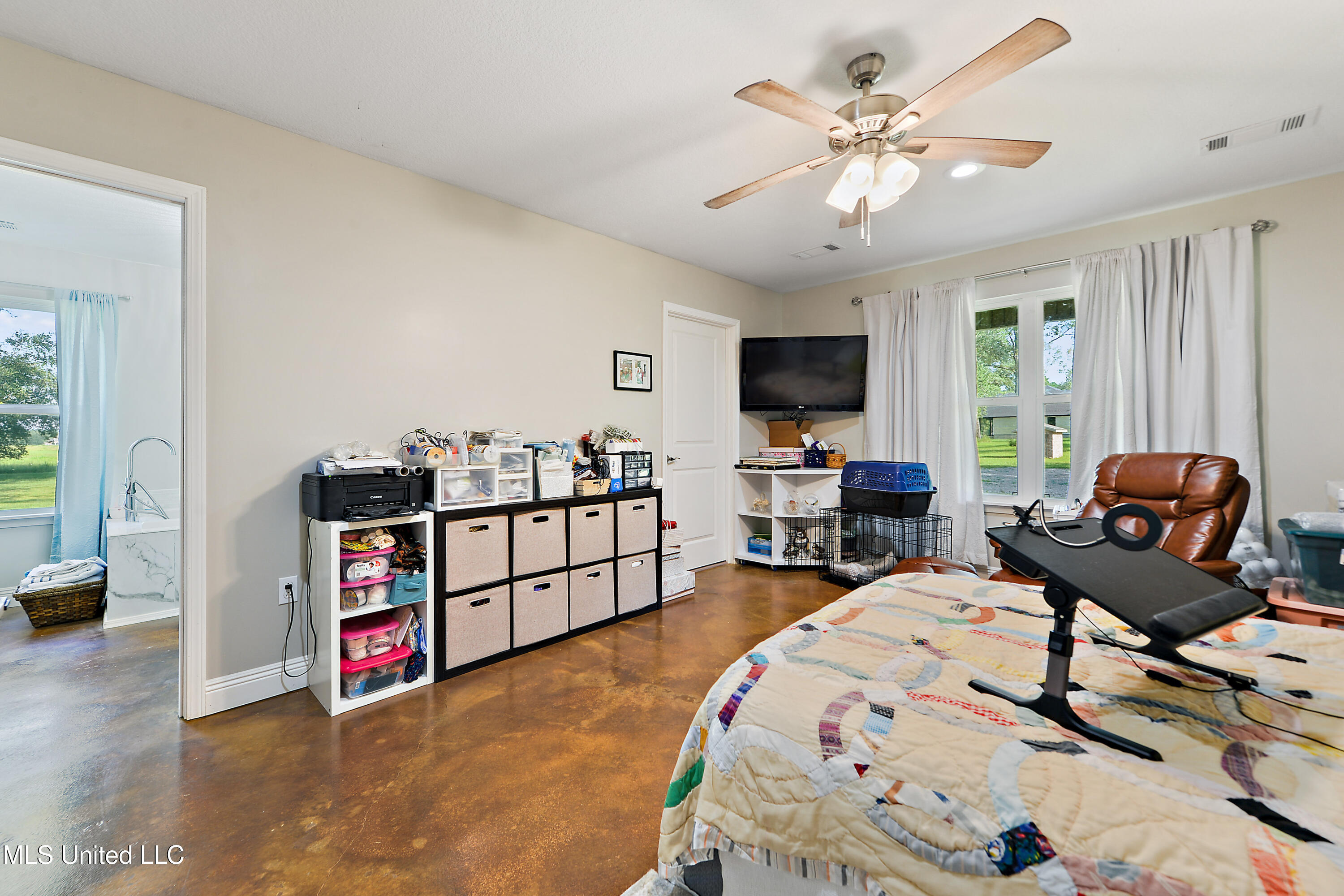 24023 Robert E Lee Road Property Photo 14