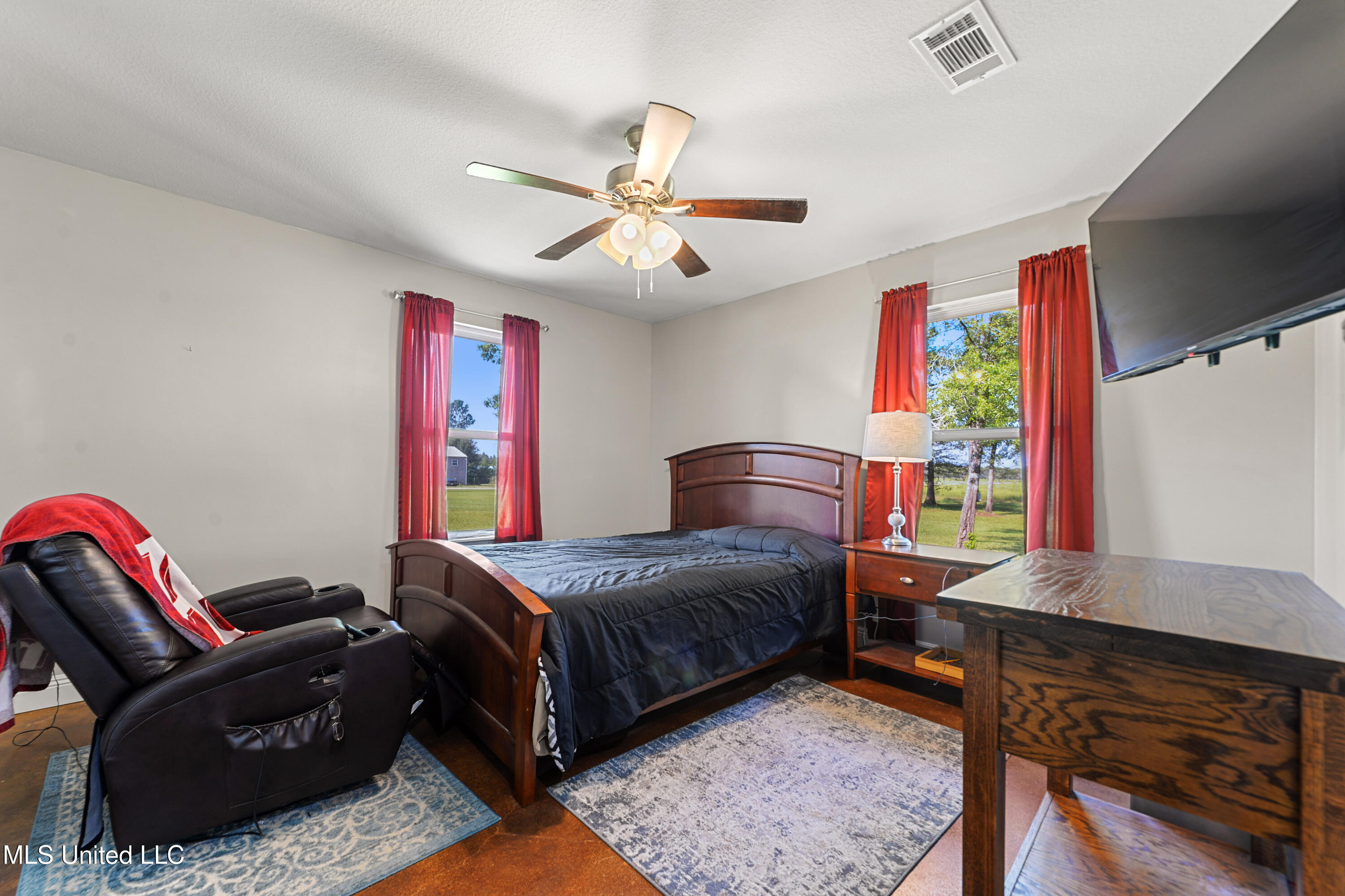 24023 Robert E Lee Road Property Photo 18