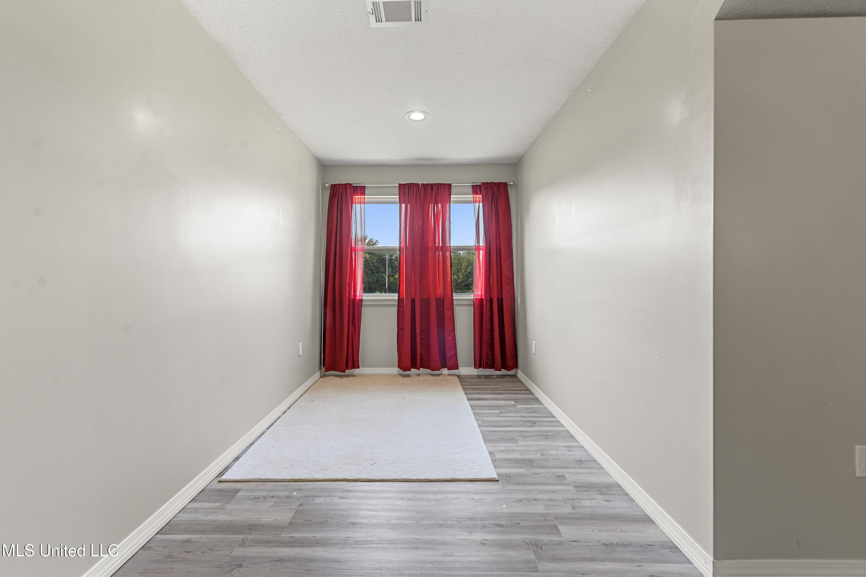 24023 Robert E Lee Road Property Photo 27