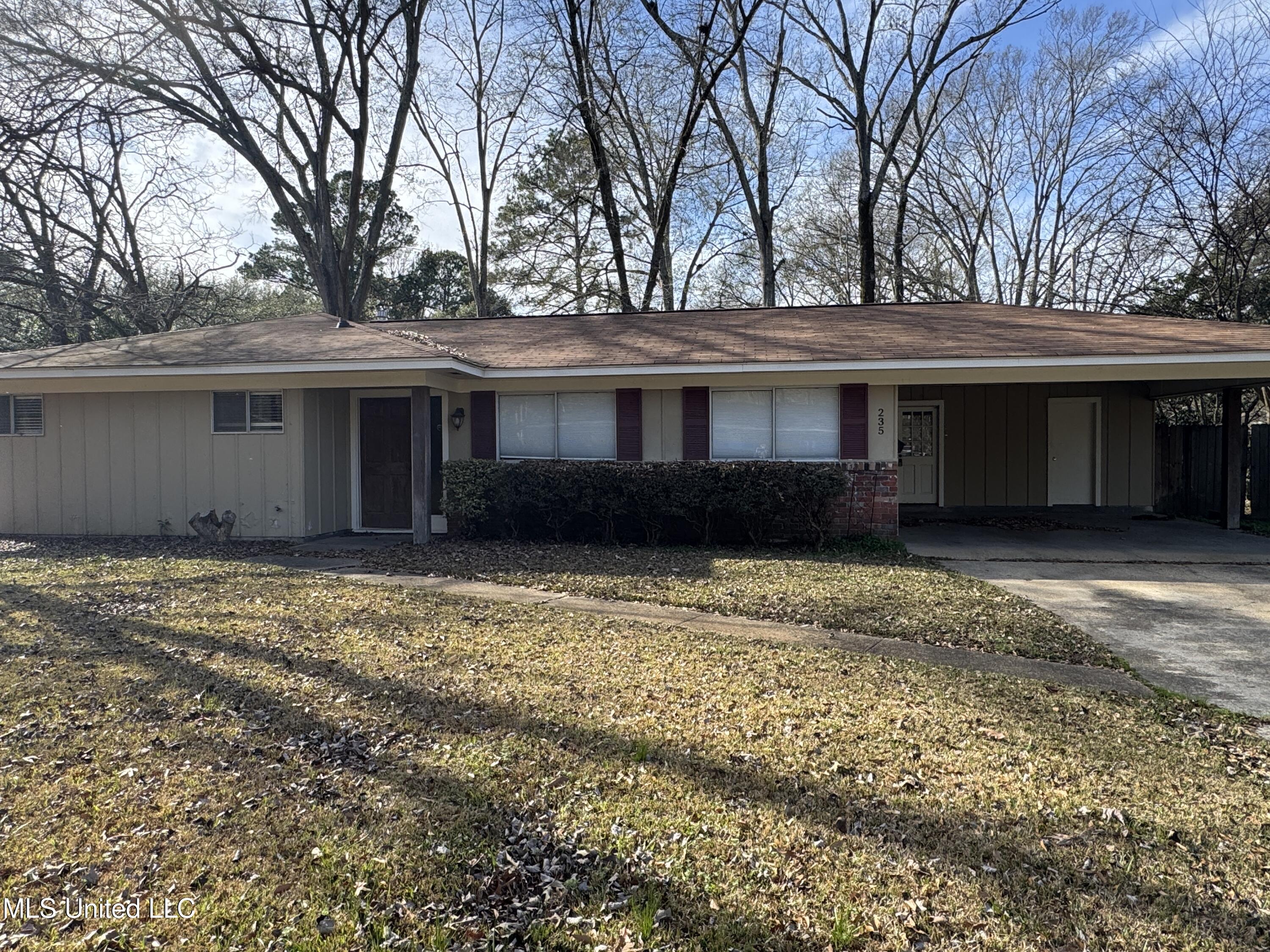 235 Pimlico Place Property Photo 1