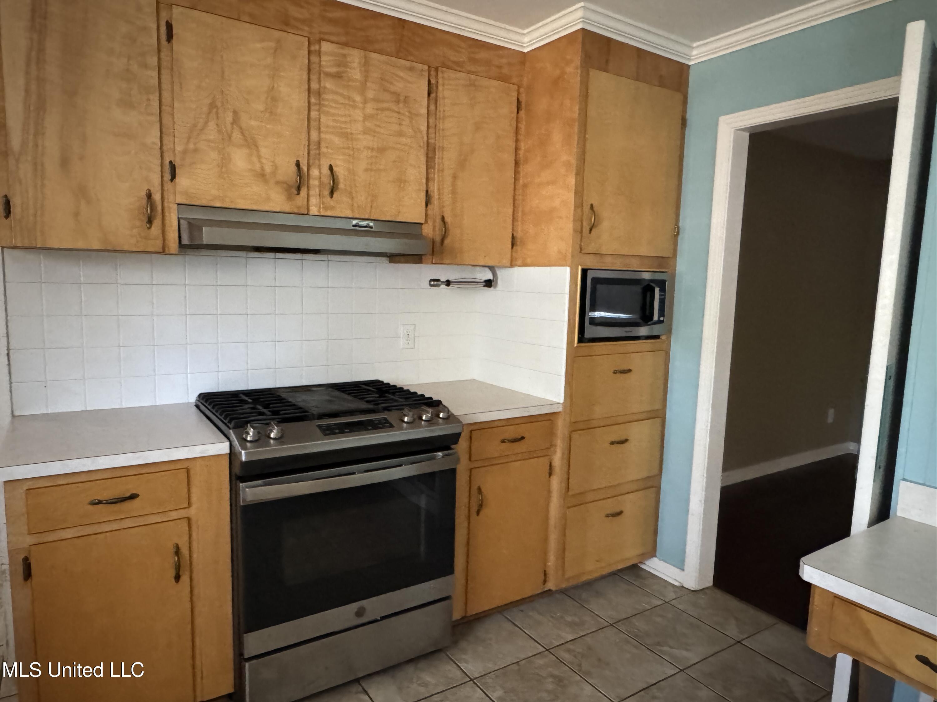235 Pimlico Place Property Photo 6