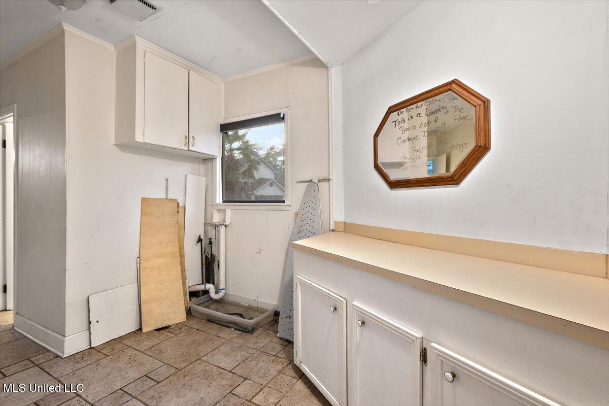 4545 Meadowhill Drive Property Photo 23