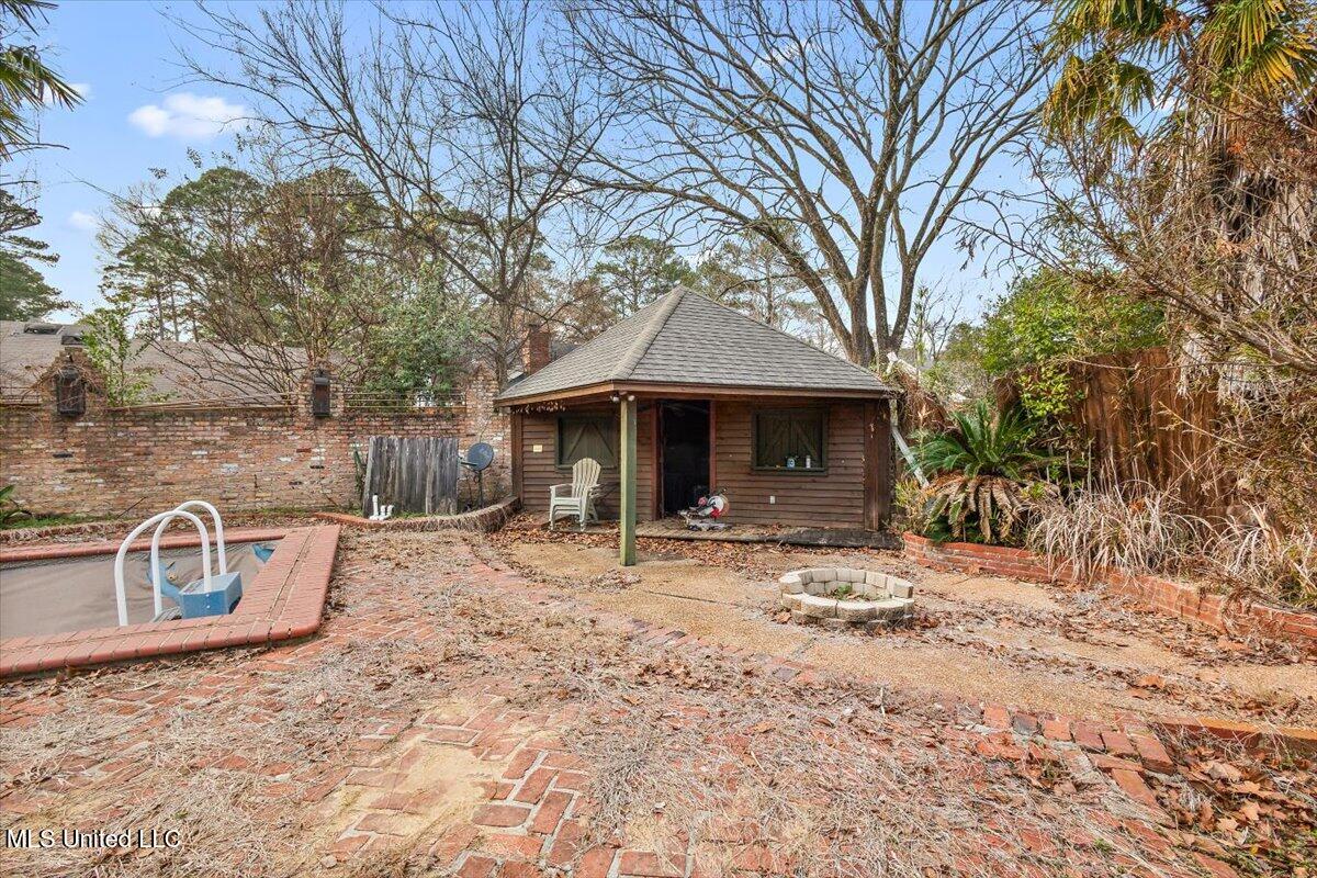 4545 Meadowhill Drive Property Photo 25