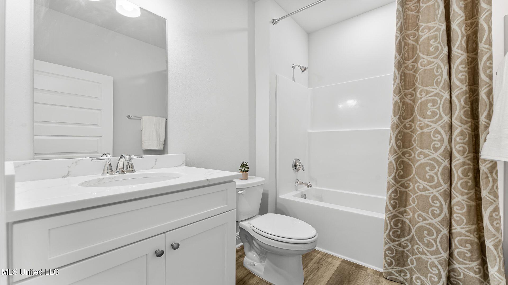 450 Piney Drive Property Photo 10