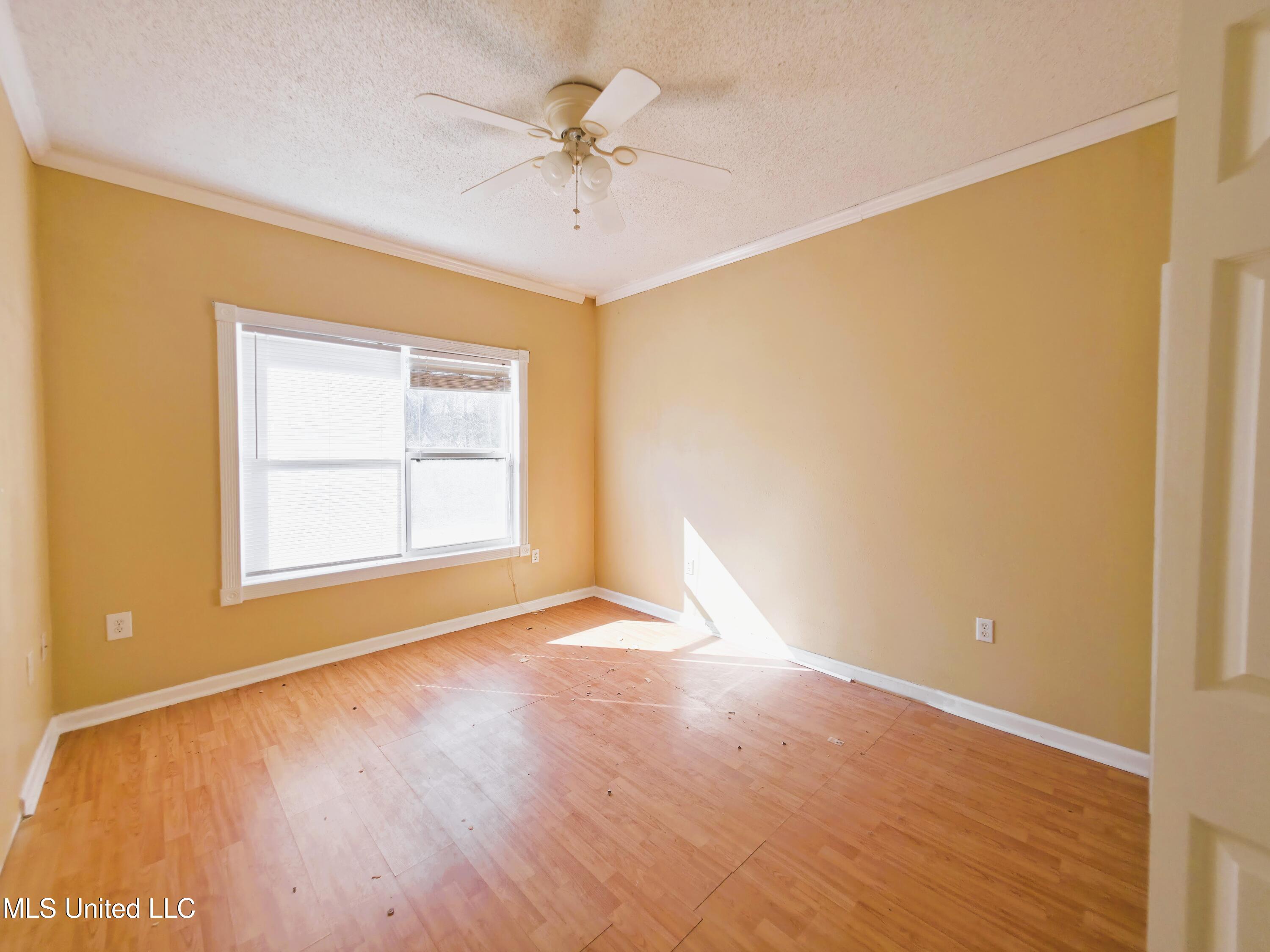4700 Thompson Street Property Photo 19