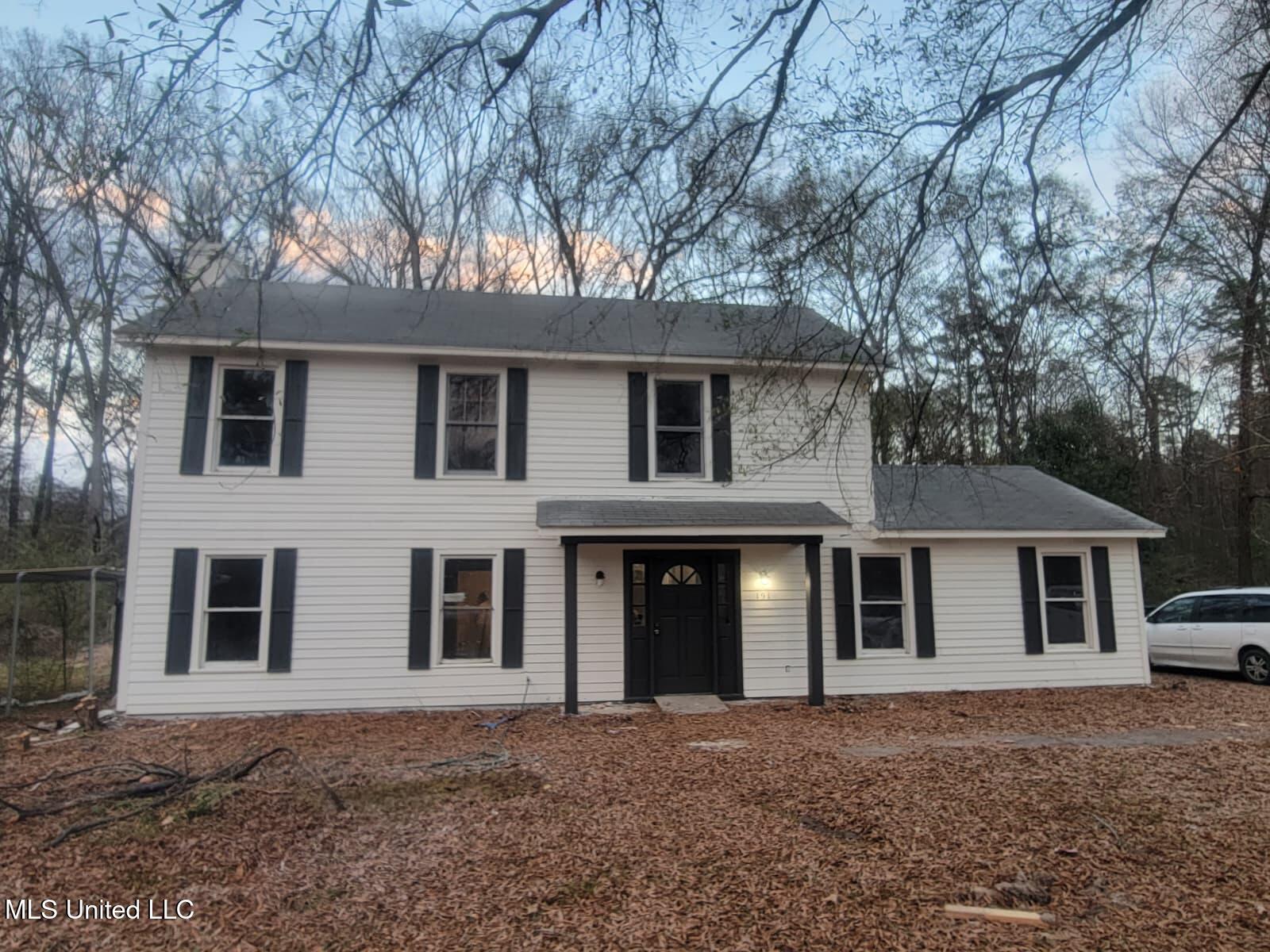 191 Ted Circle Property Photo 1