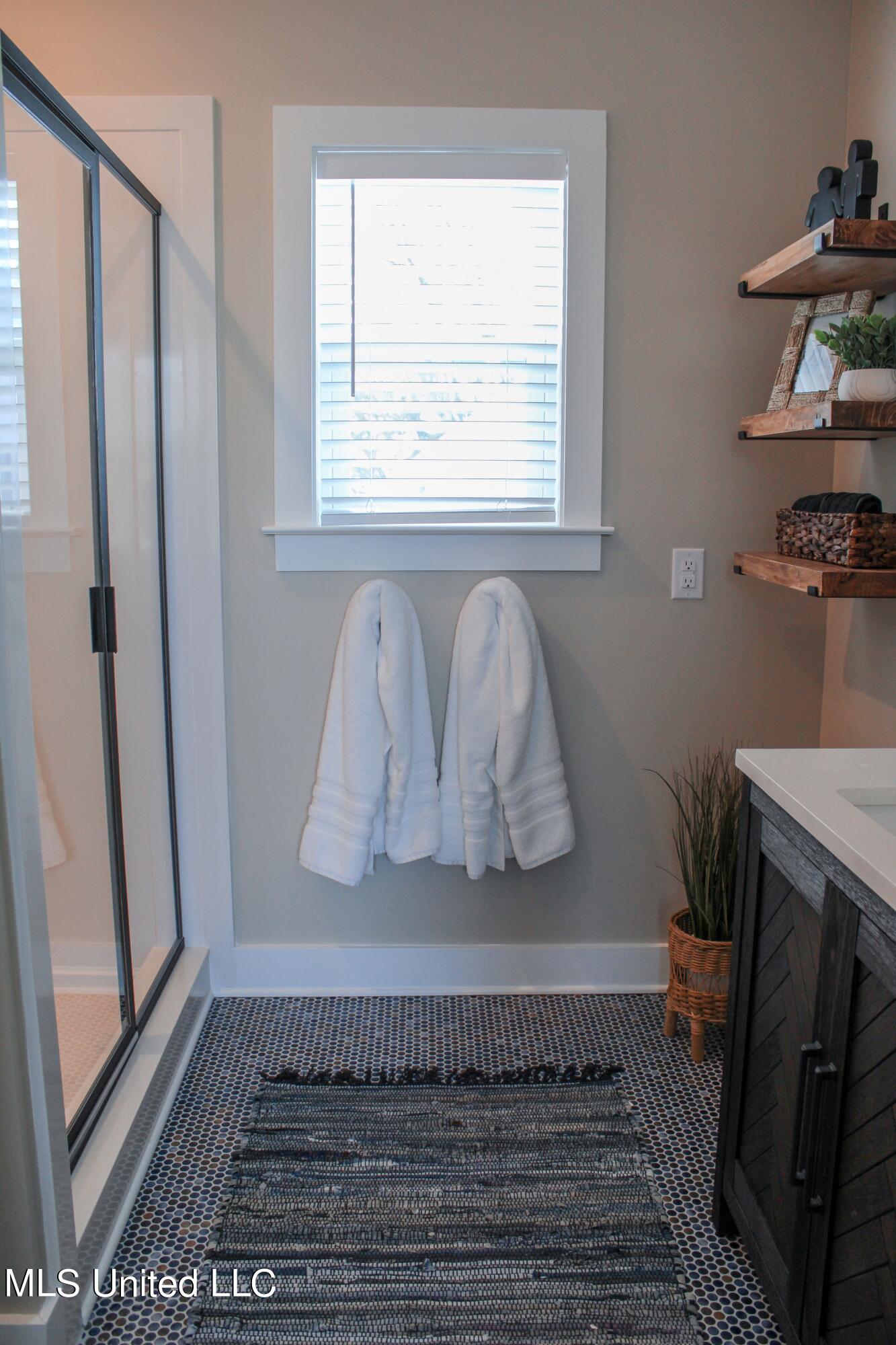 106 Winters Lane Property Photo 37