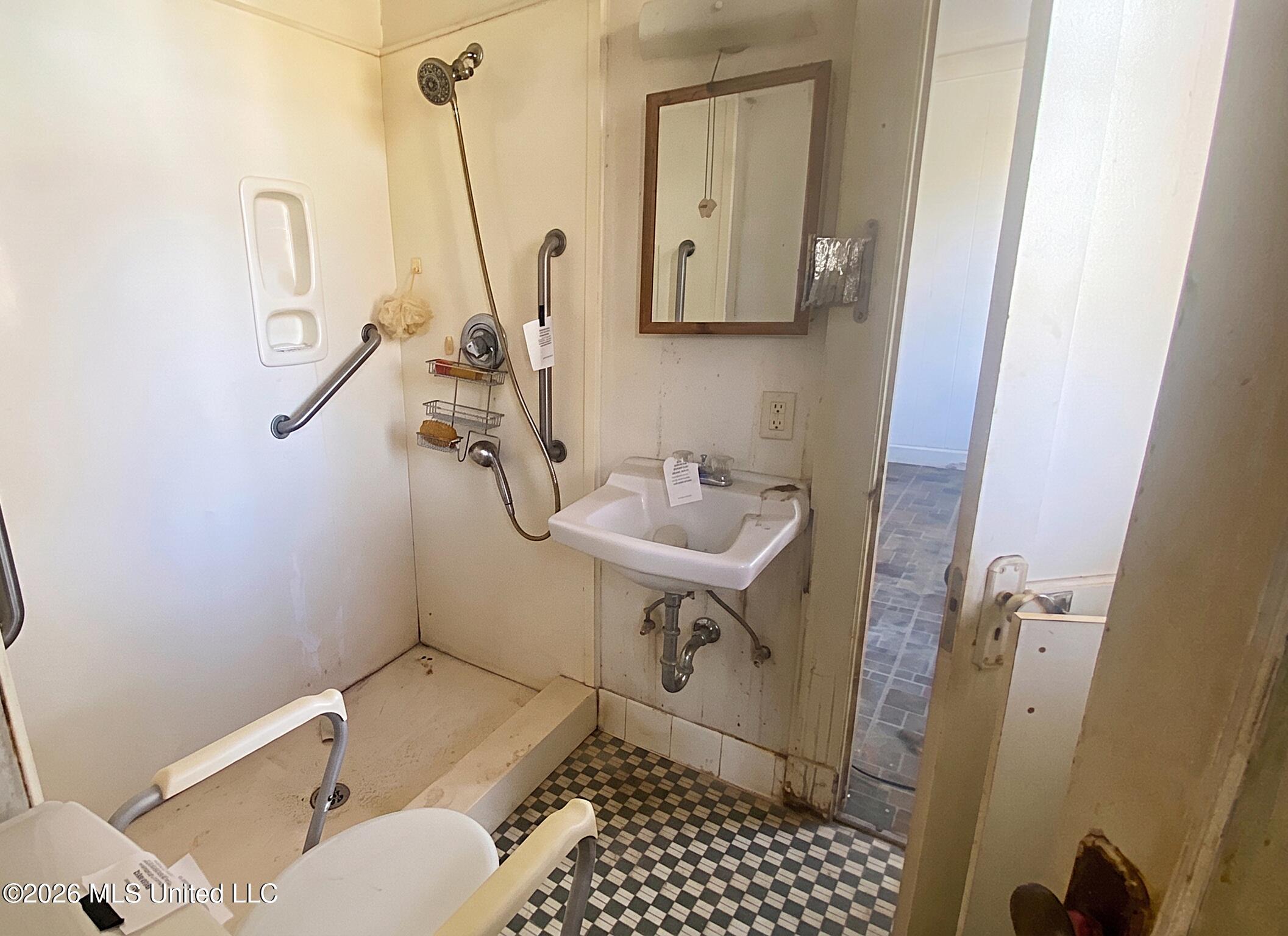 408 Boulevard Street Property Photo 11