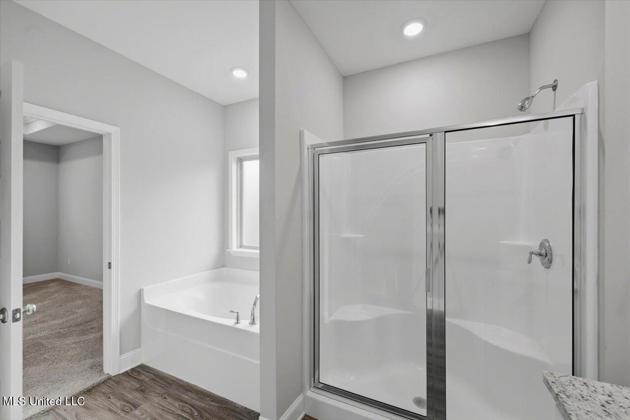 211 Serenity Lake Drive Property Photo 15