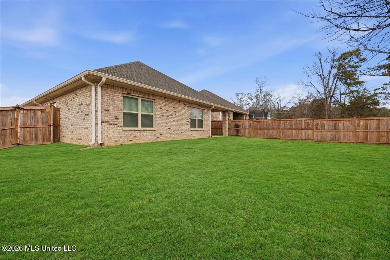 211 Serenity Lake Drive Property Photo 22