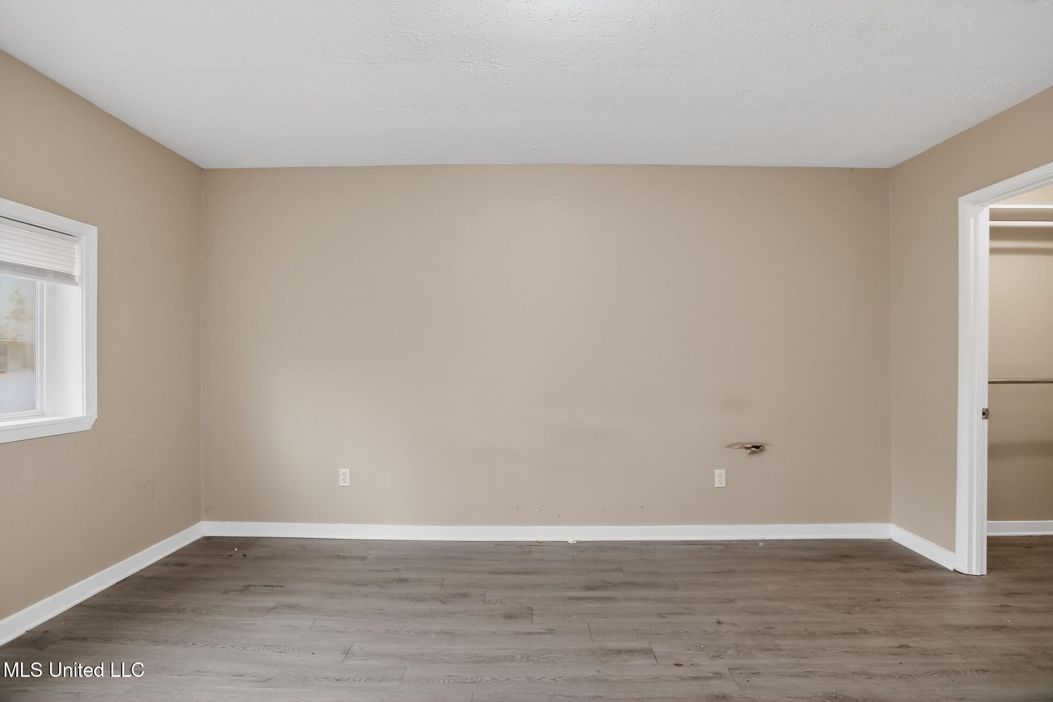 2815 Tara Road Property Photo 7
