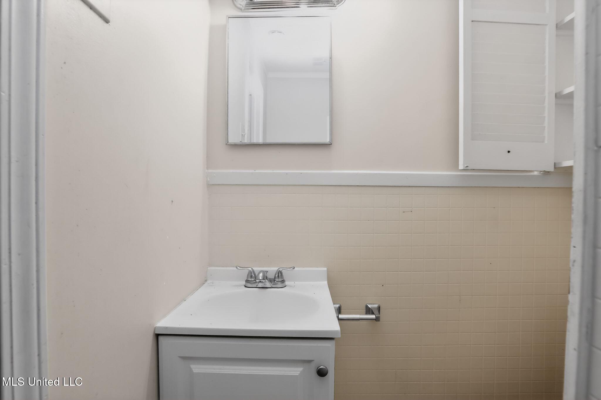 2815 Tara Road Property Photo 28
