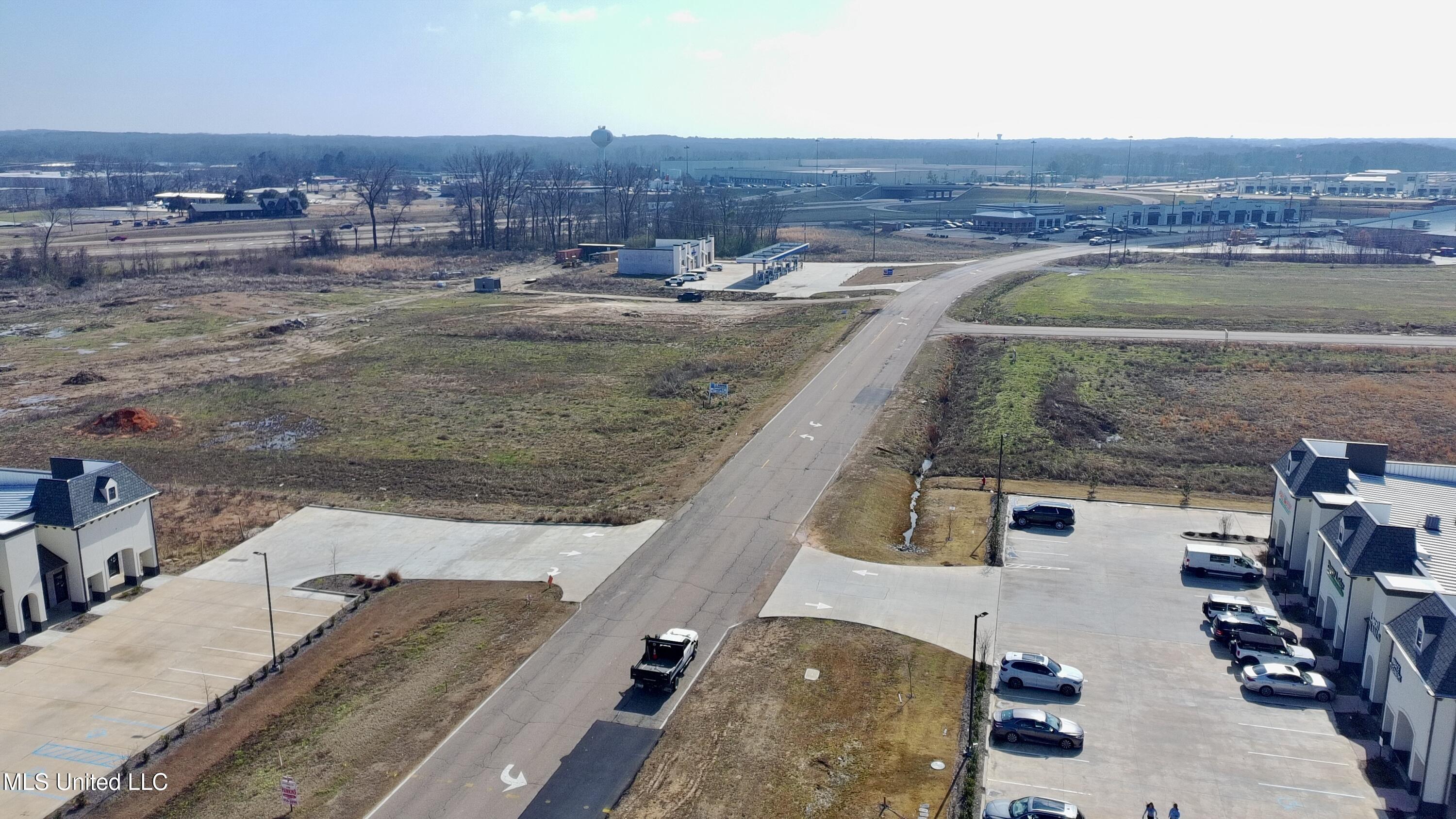 000 Calhoun Station Parkway Property Photo 2