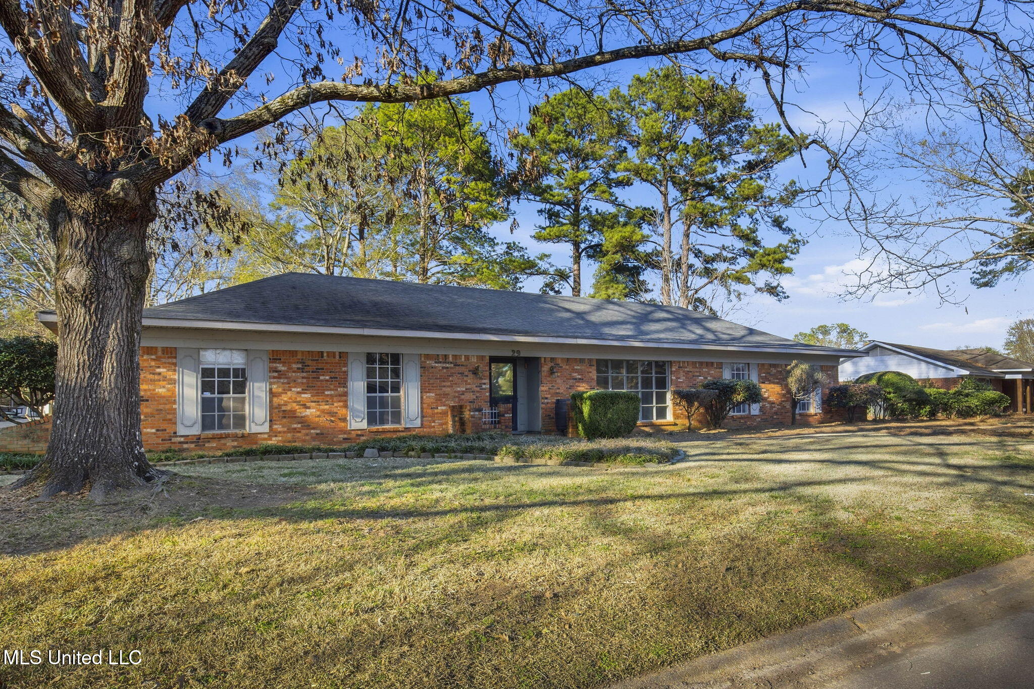 29 Stonegate Drive Property Photo 4