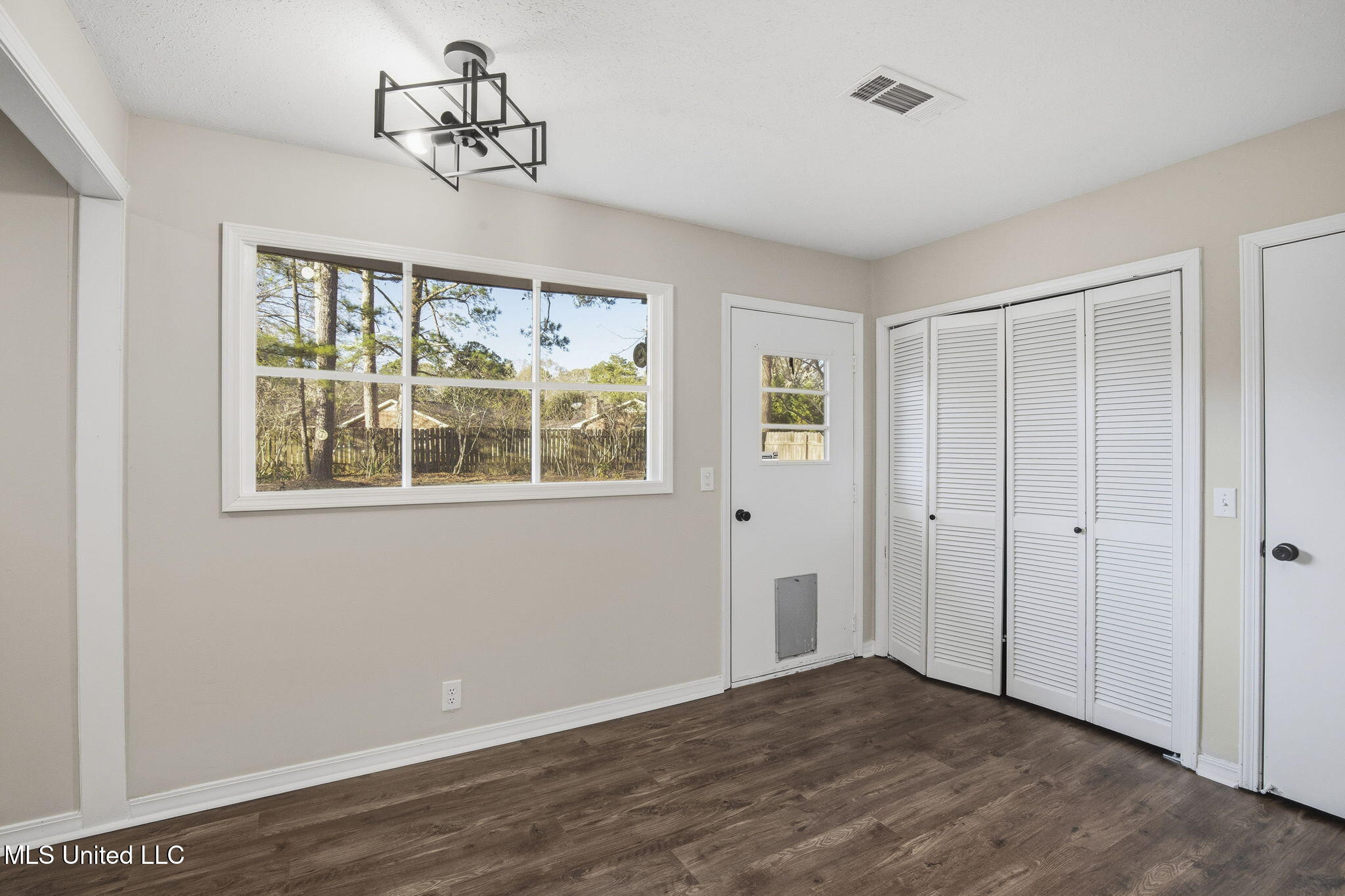 29 Stonegate Drive Property Photo 14
