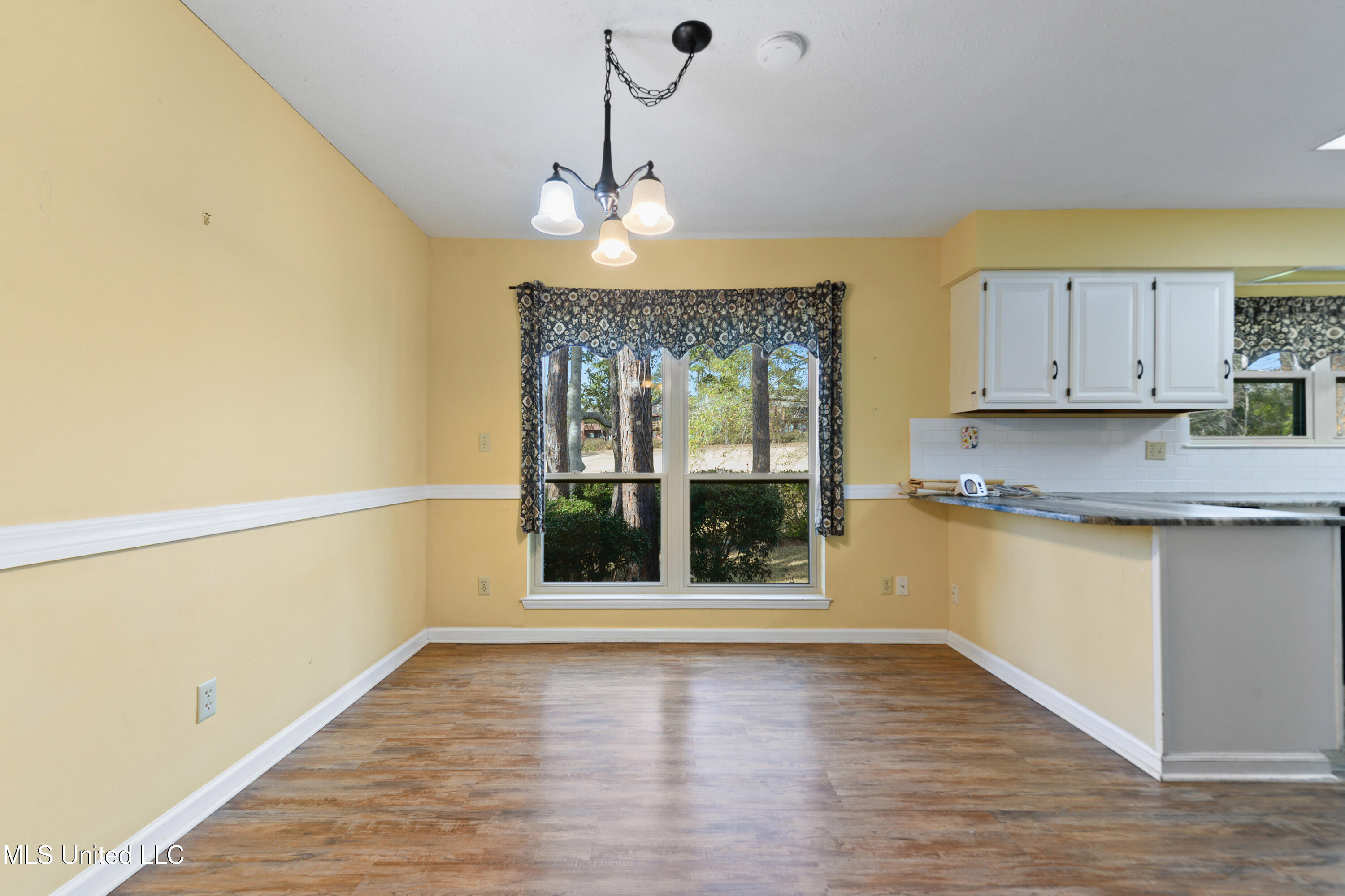 7712 Laie Place Property Photo 6