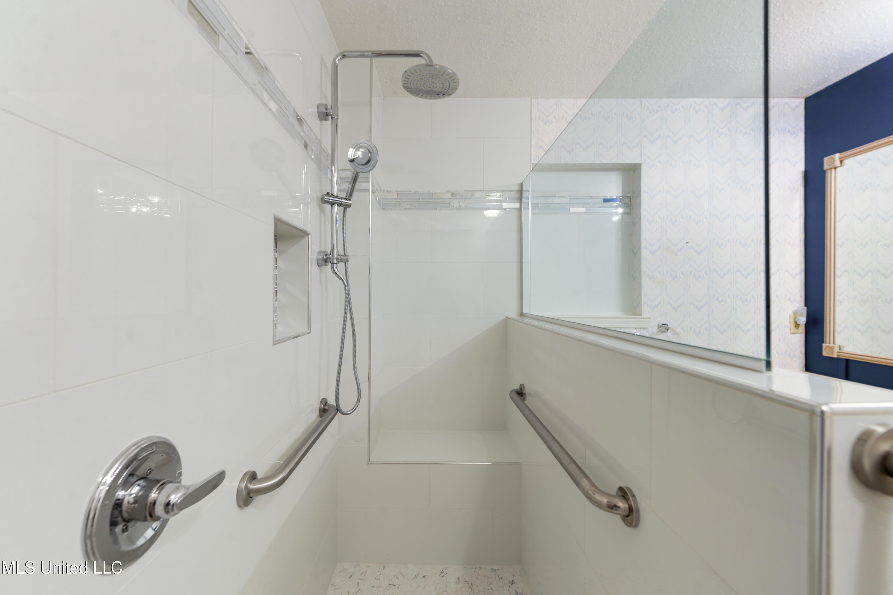 7712 Laie Place Property Photo 13