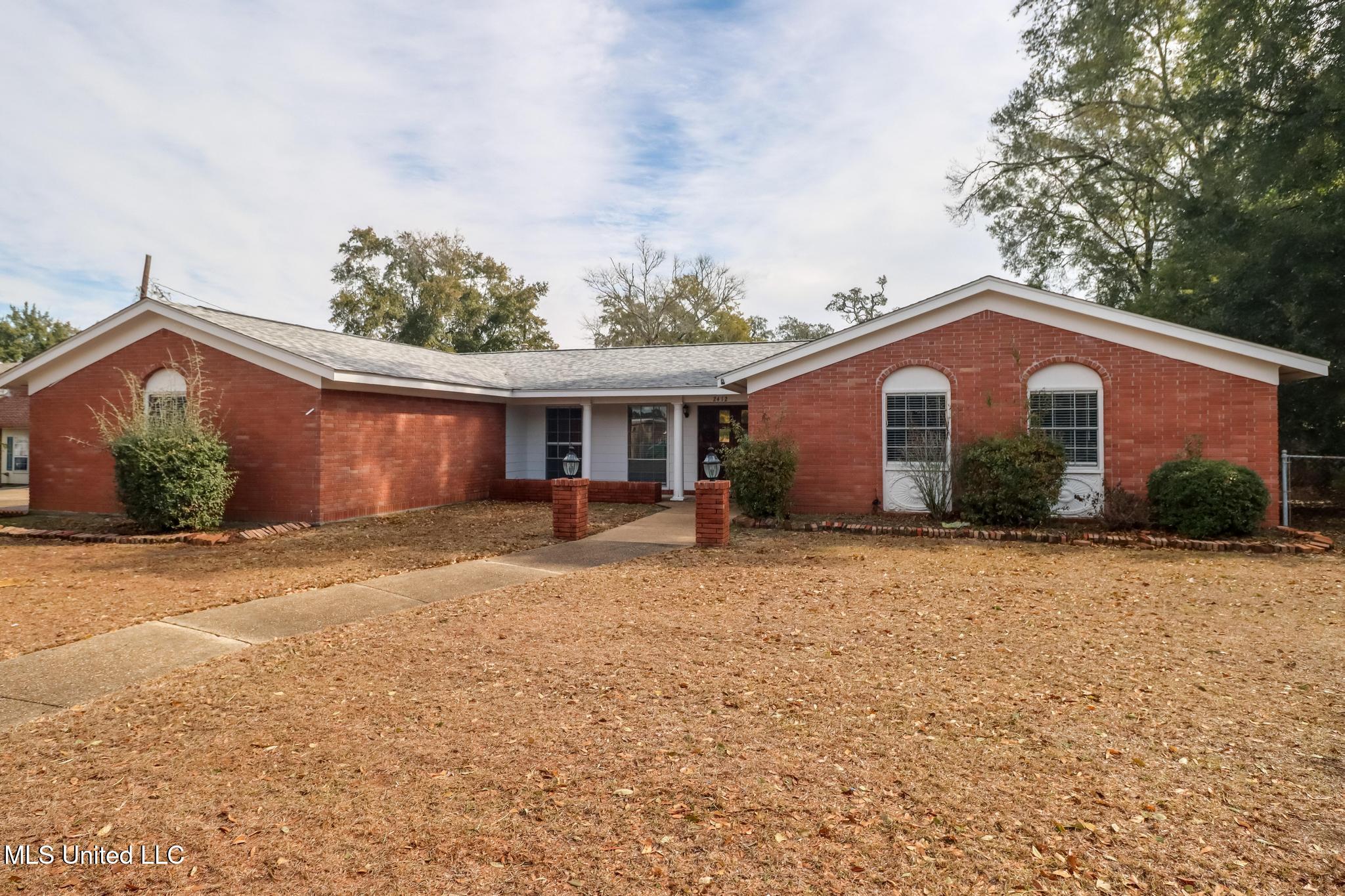 2412 23rd Avenue Property Photo 1