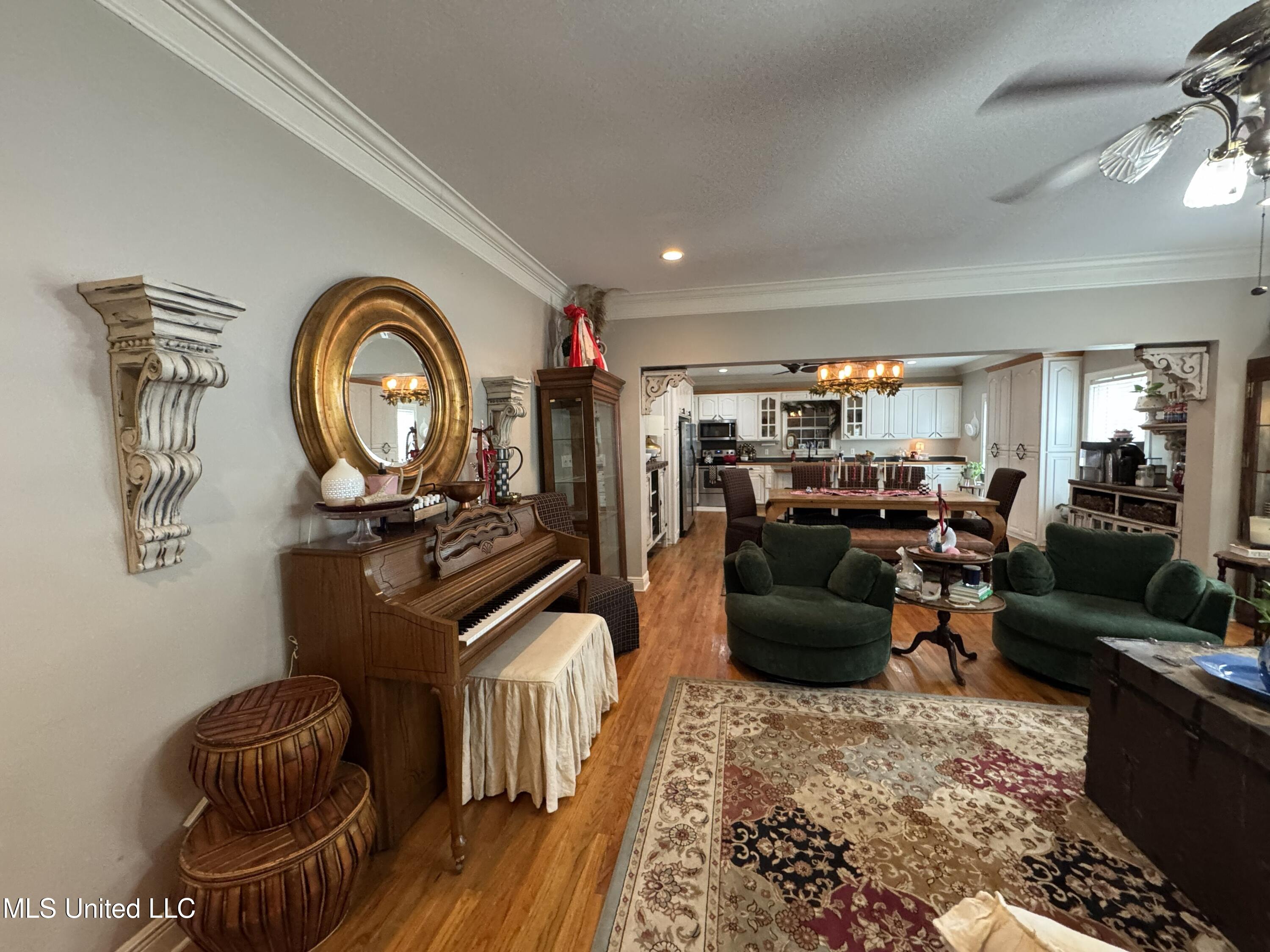 1134 Seminary Sumrall Road Property Photo 6