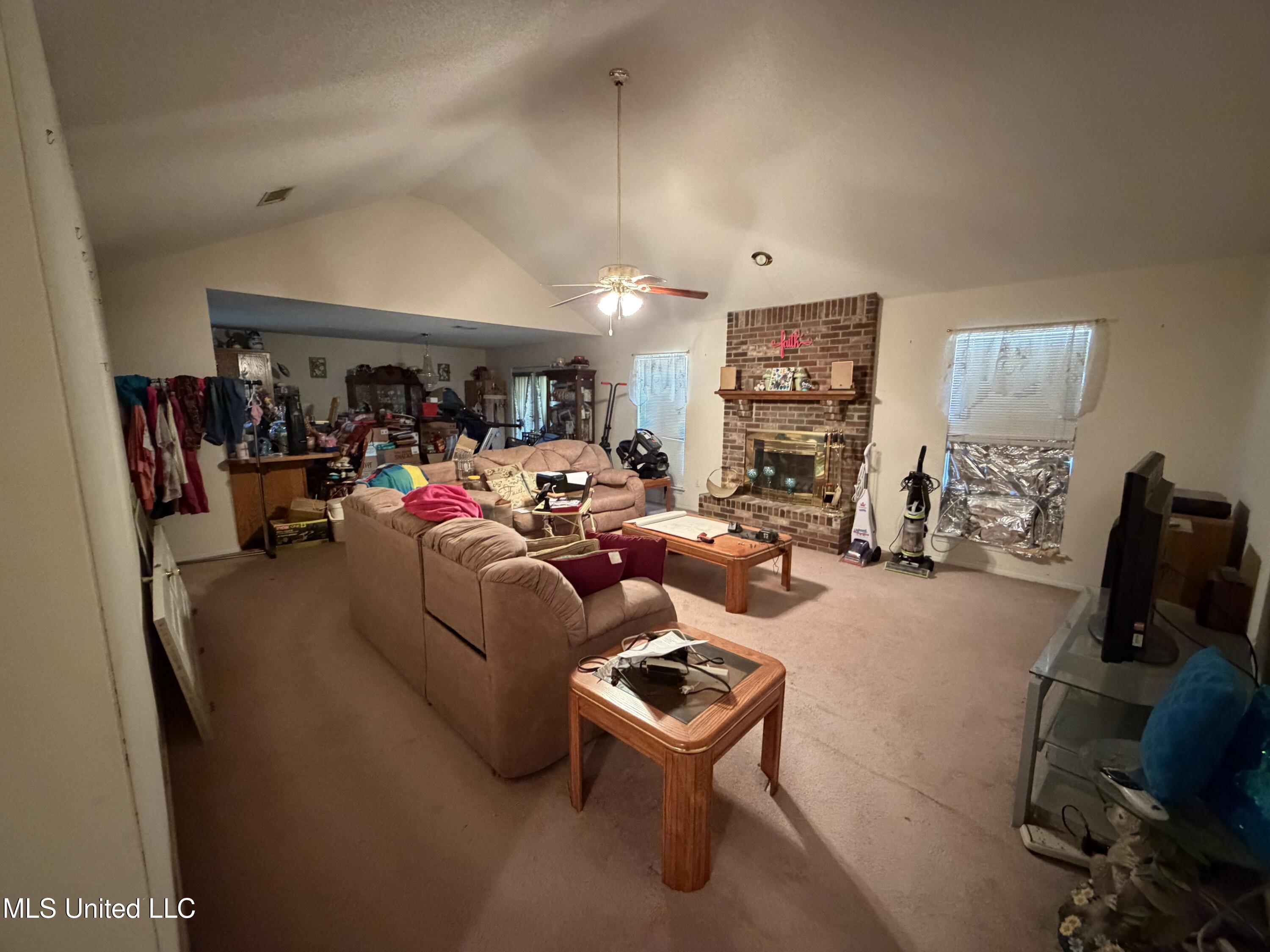27101 Highway 53 Property Photo 2