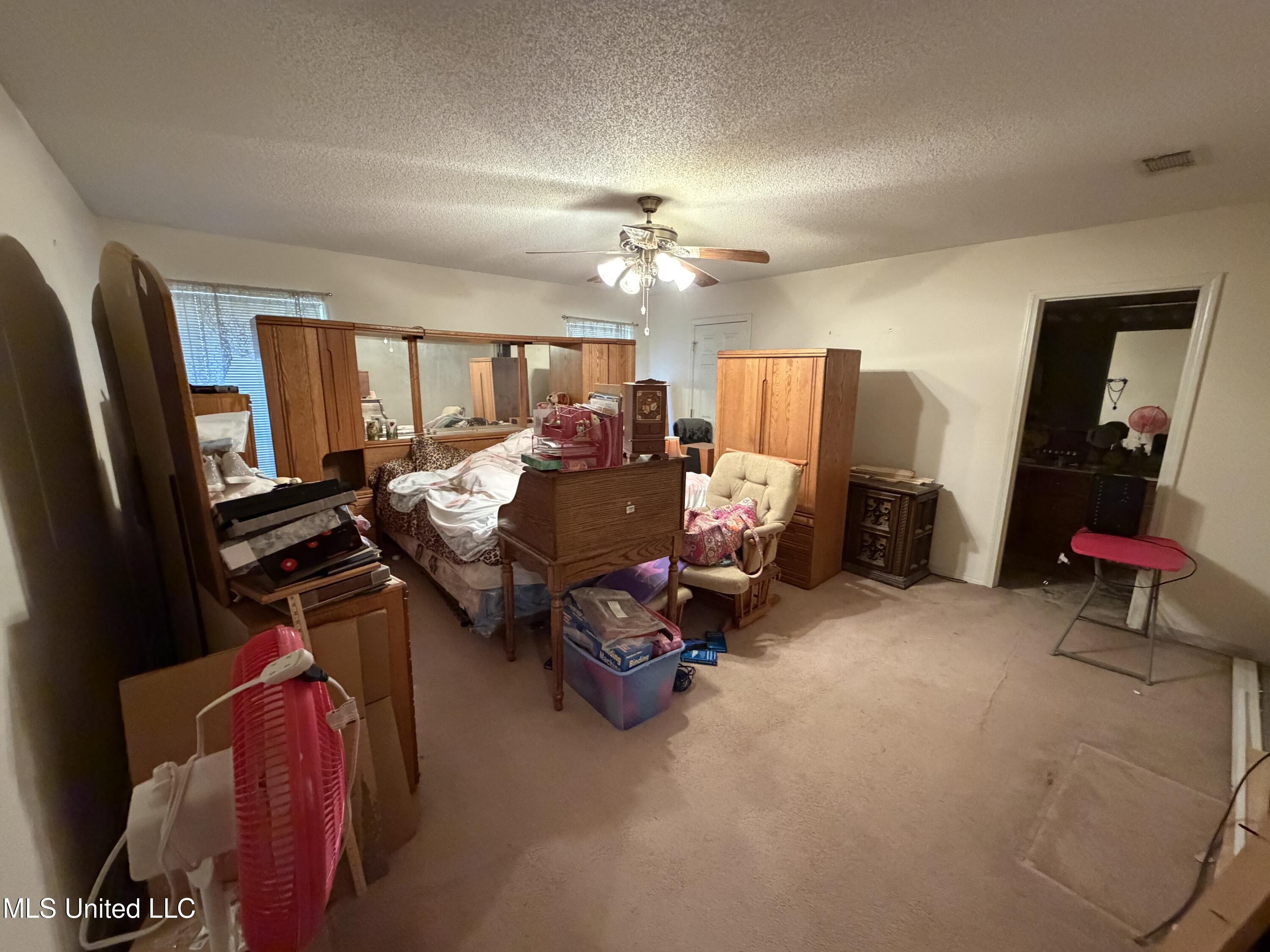 27101 Highway 53 Property Photo 10