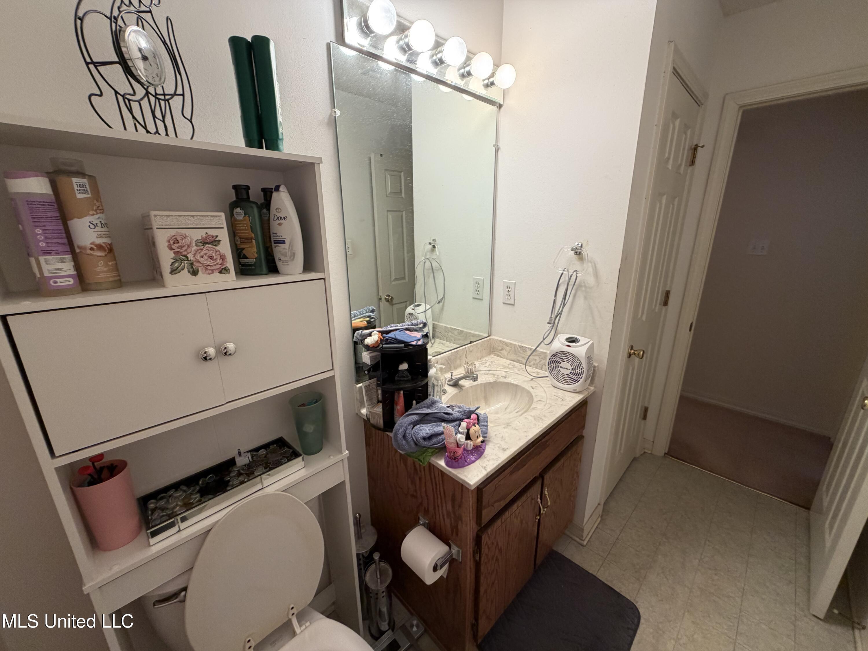27101 Highway 53 Property Photo 12