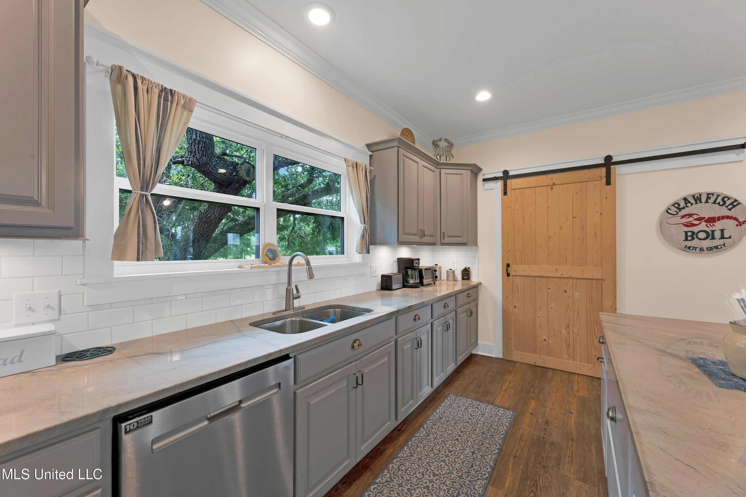 605 Magnolia Street Property Photo 21