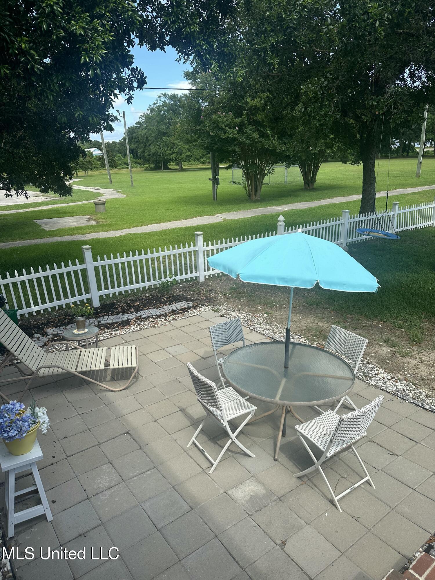 605 Magnolia Street Property Photo 28
