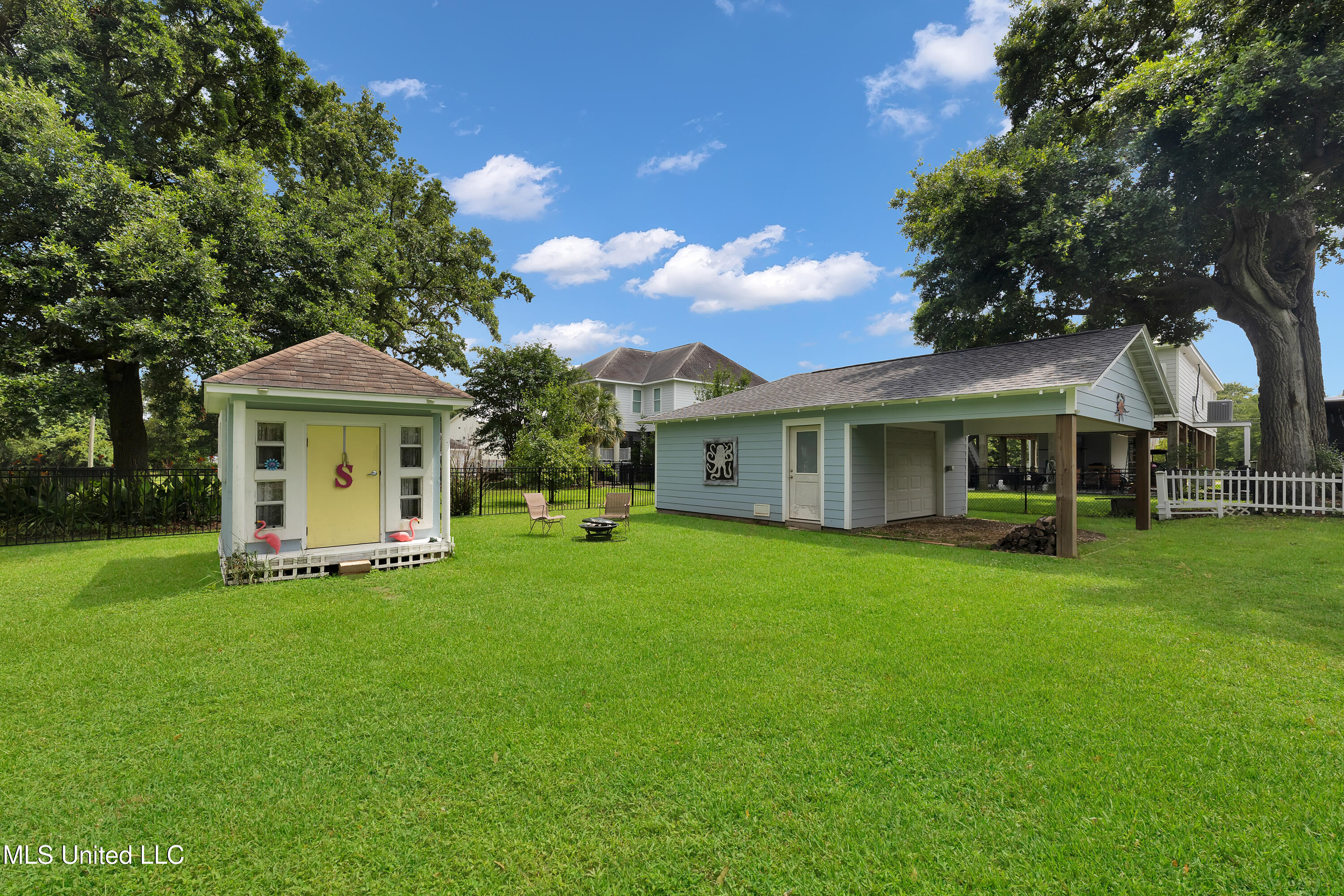 605 Magnolia Street Property Photo 29