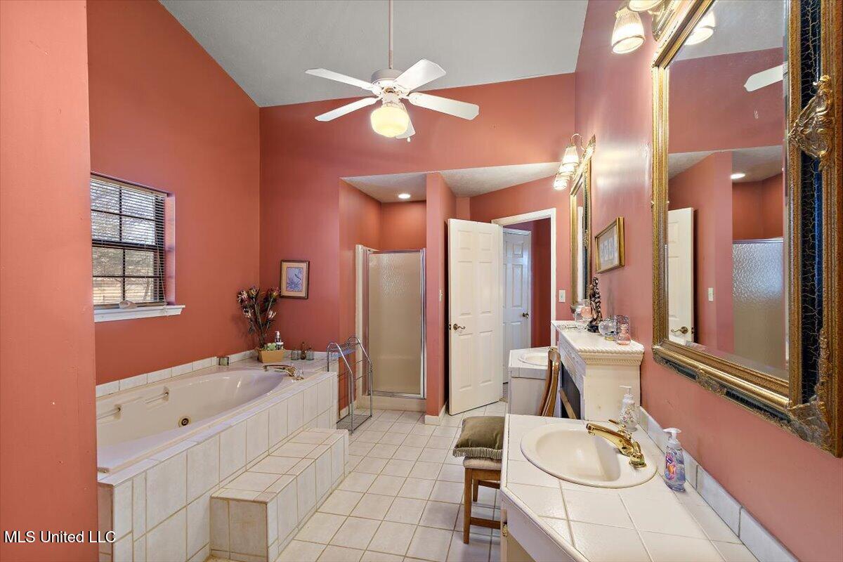 7994 Midway Road Property Photo 15