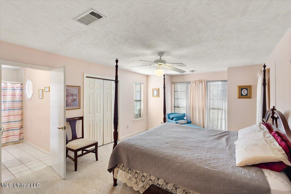 7994 Midway Road Property Photo 18