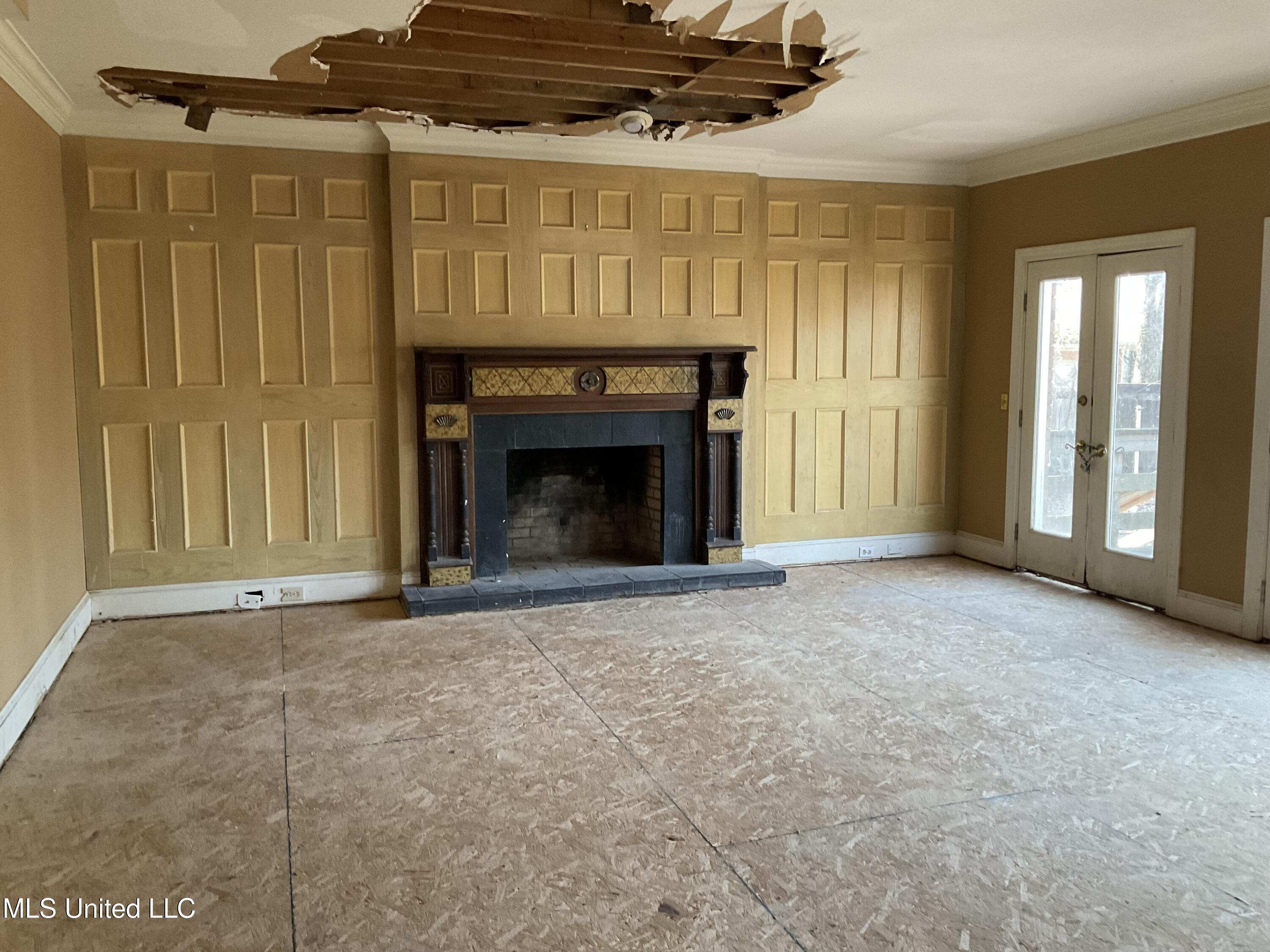 6 Moss Forest Place Property Photo 4