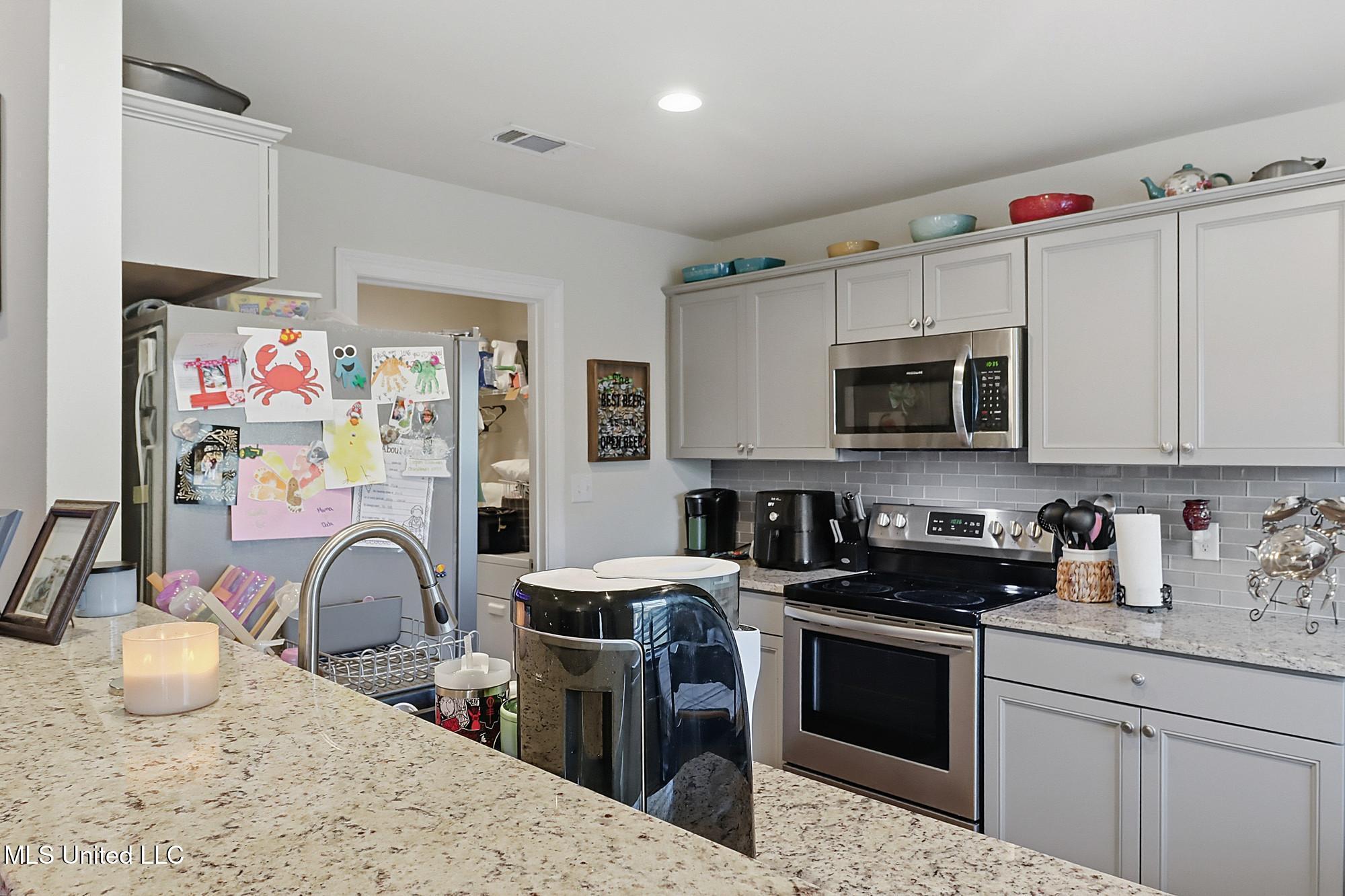 1132 Ash Street Property Photo 5
